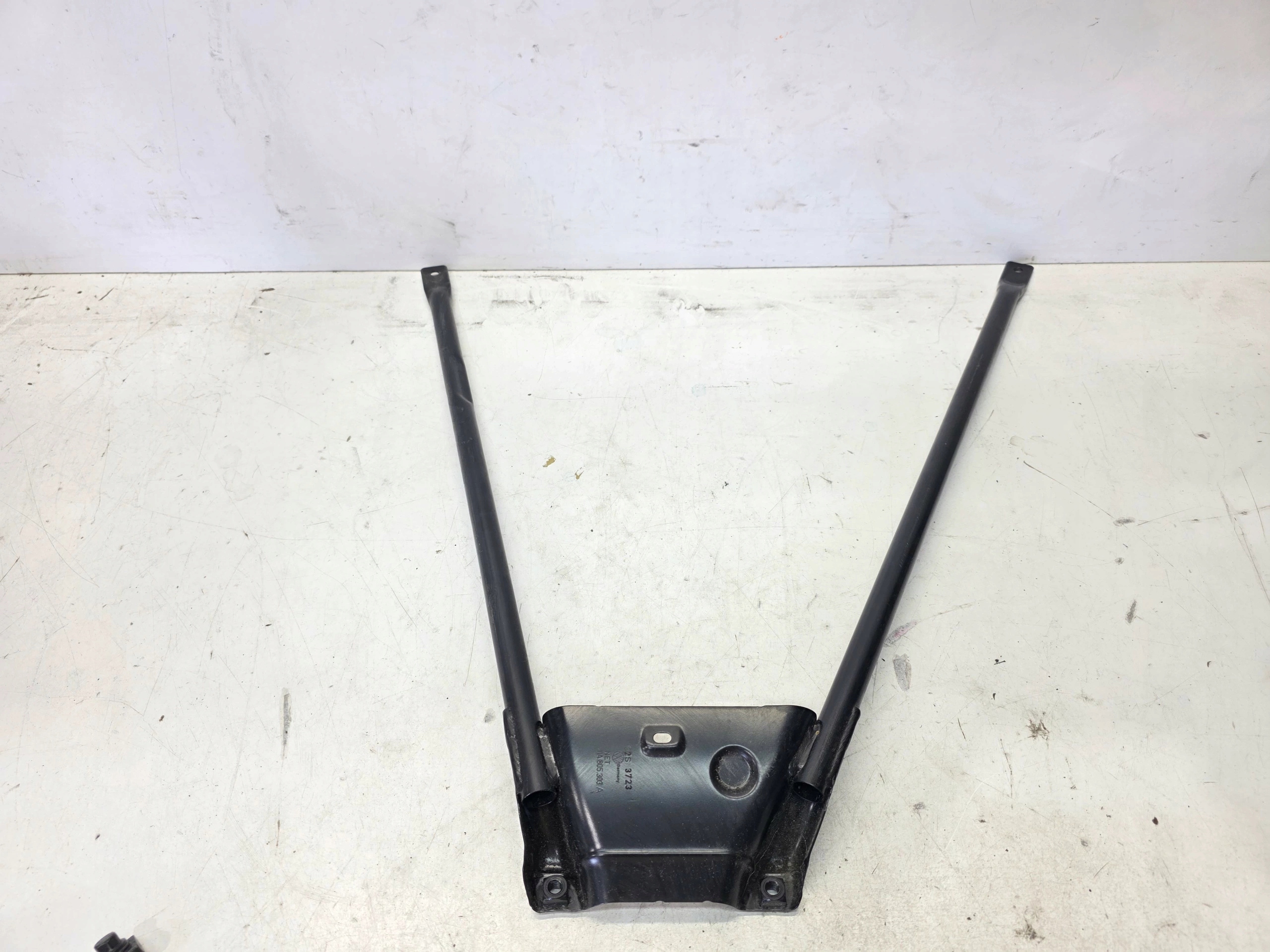 sider bearing wall support AUDI Q4 E-TRON 11A805303A