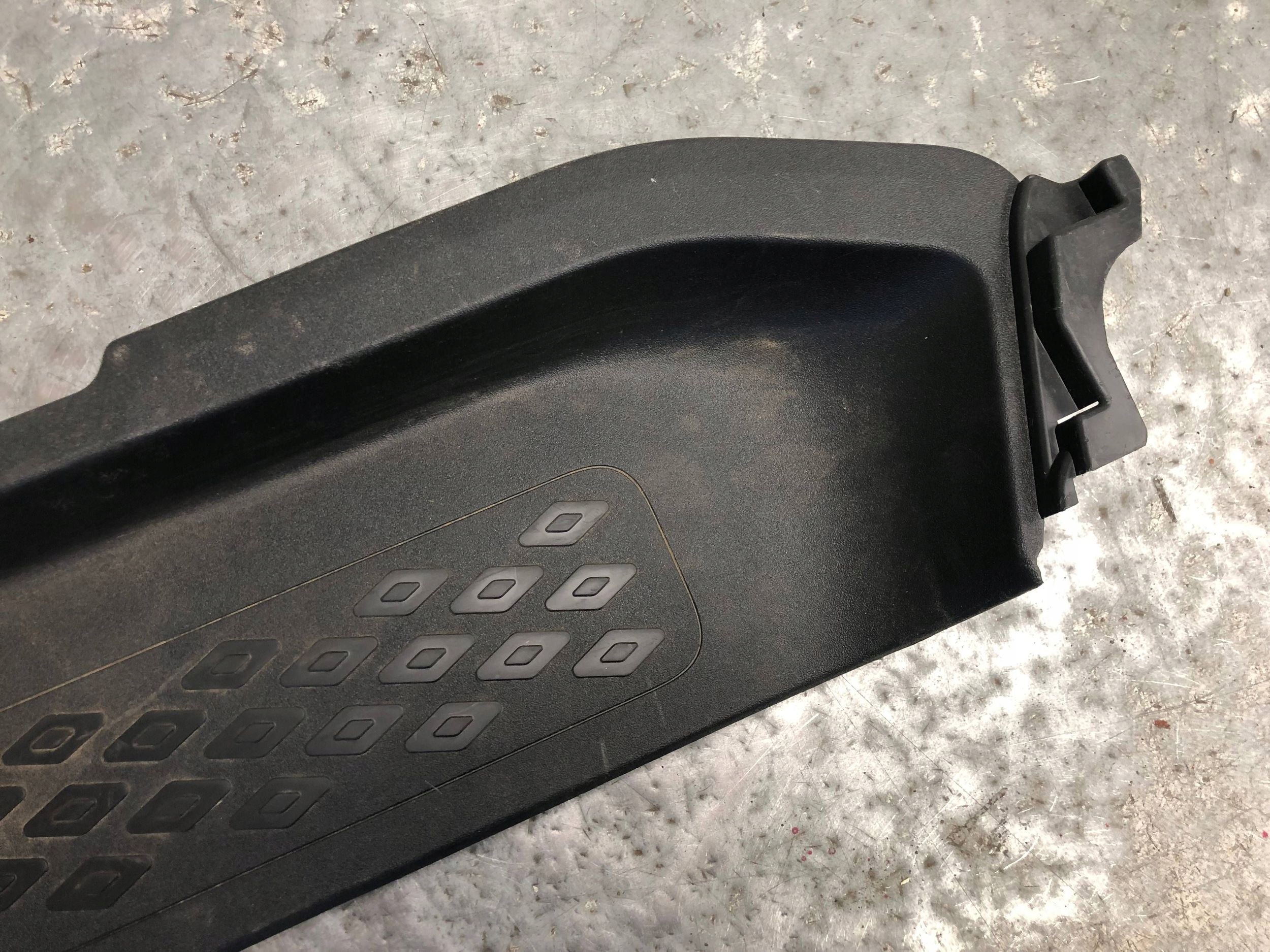 threshold STOPIEN right front VW ID BUZZ 1T3863726B