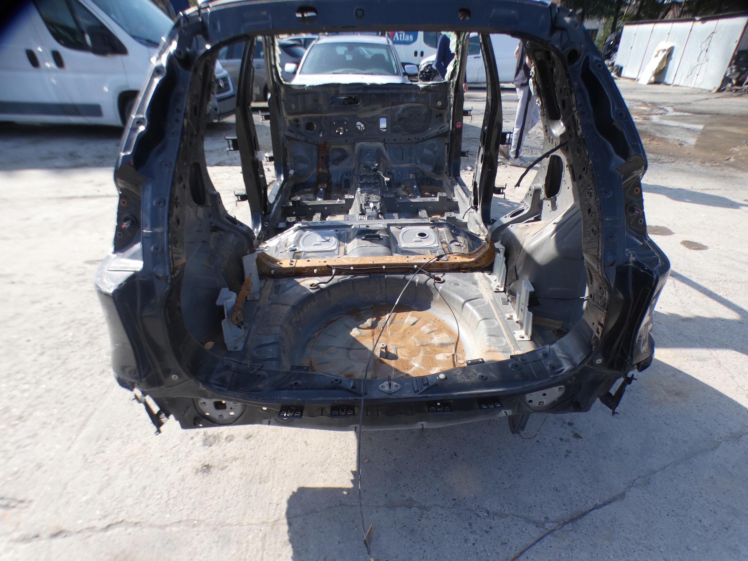 NISSAN X-TRAIL T32 sump rear panel fender G41