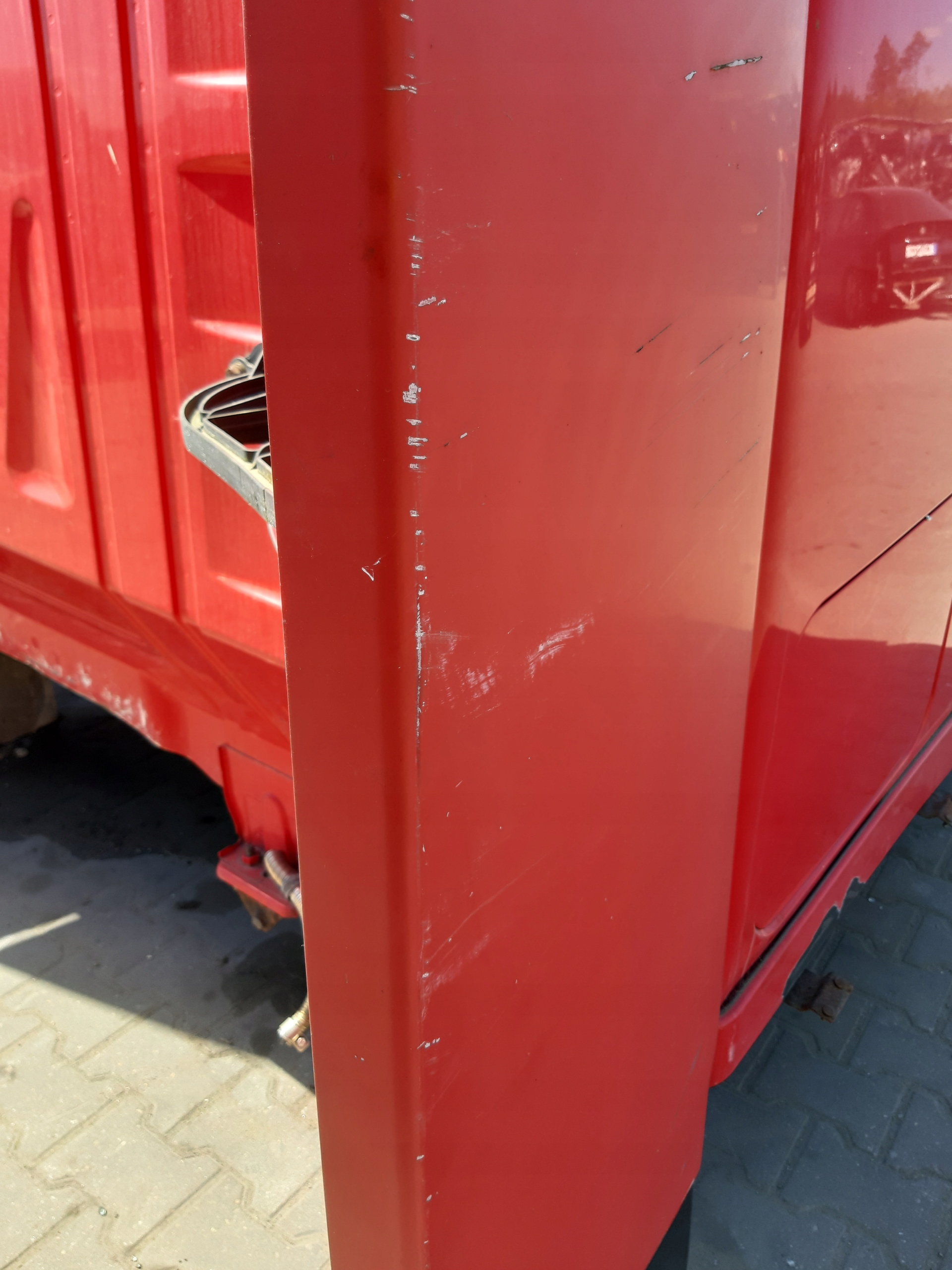 bonnet hood spoiler cabs right side lower IVECO STRALIS 450 E5 2007R