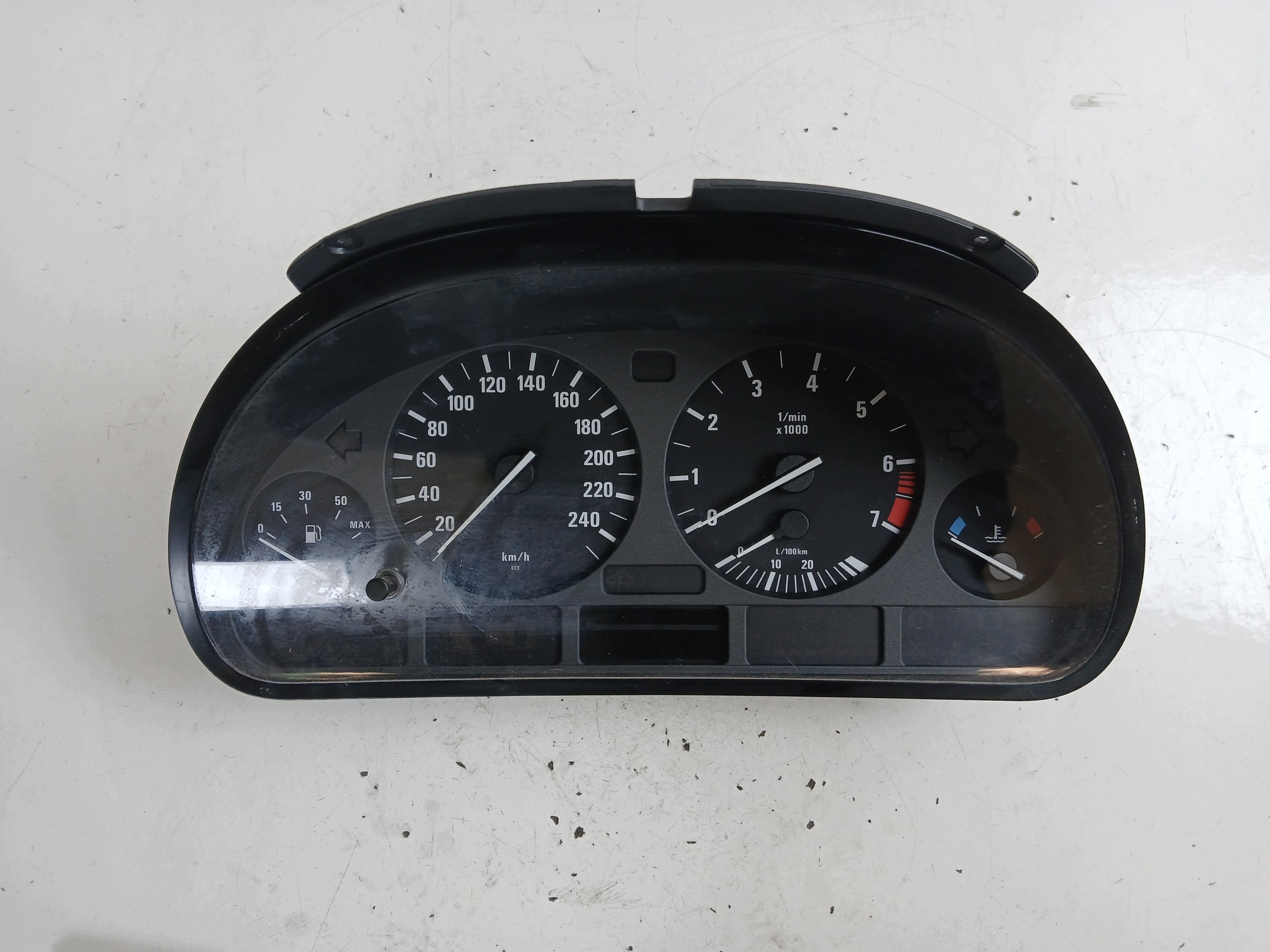 BMW E39 2.5 dials dials 8381195
