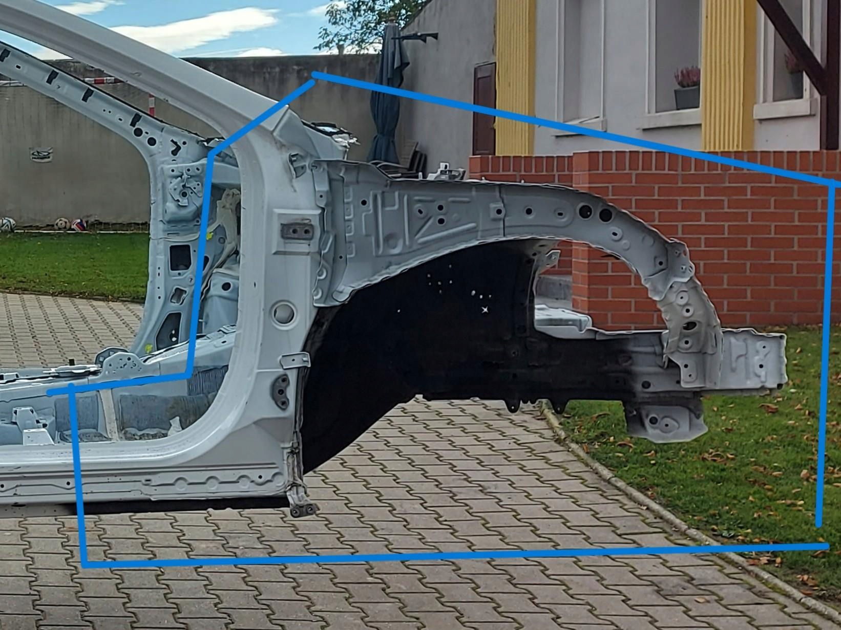 LEXUS RX500H V 5 2023- quarter right front