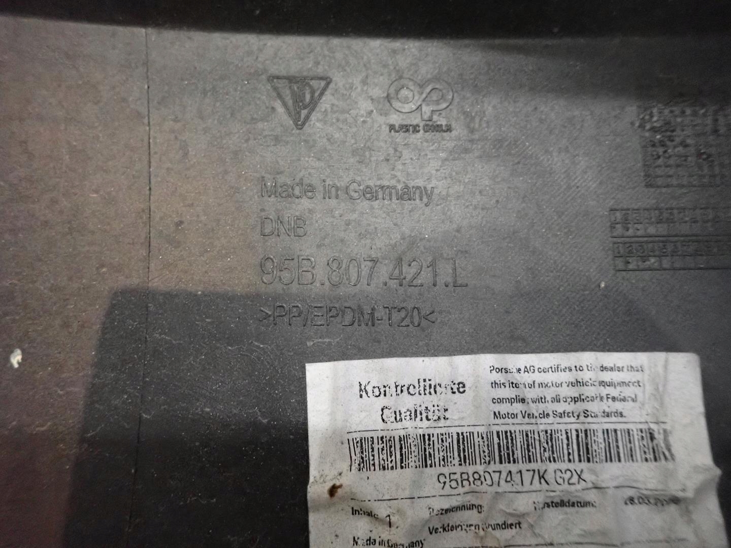 bumper rear part rear PORSCHE MACAN 14- 95B807421L
