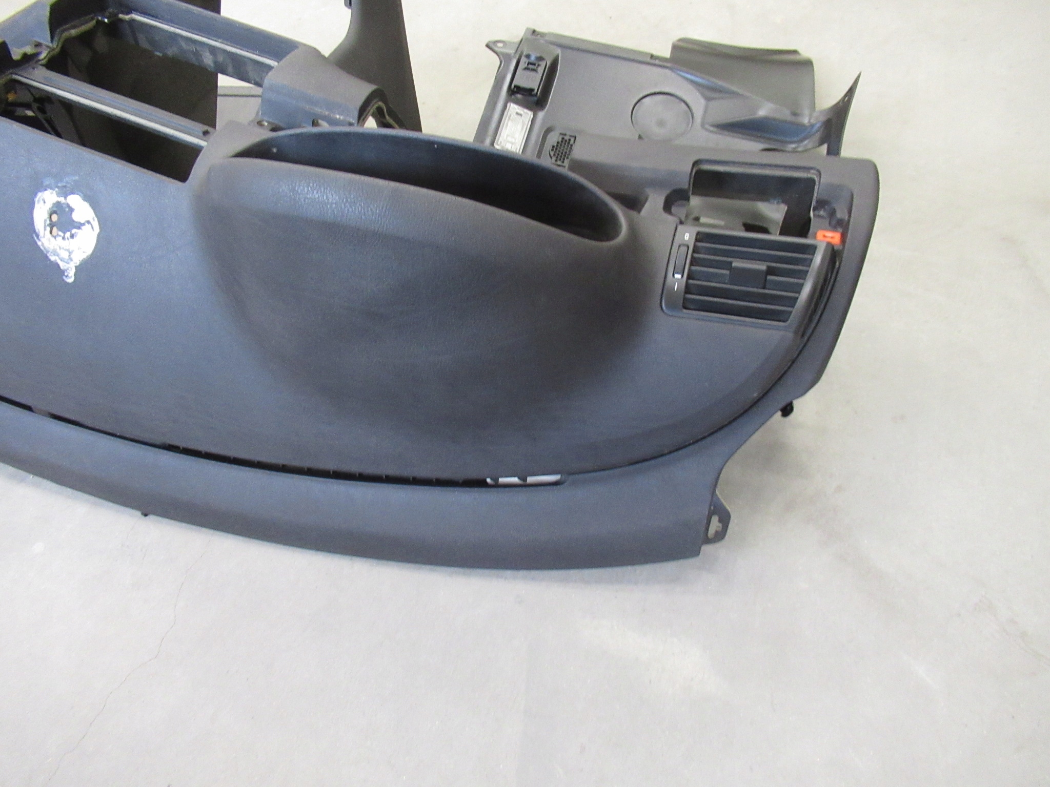 dashboard instrument panel BMW e46 sedan kombi coupe Europa