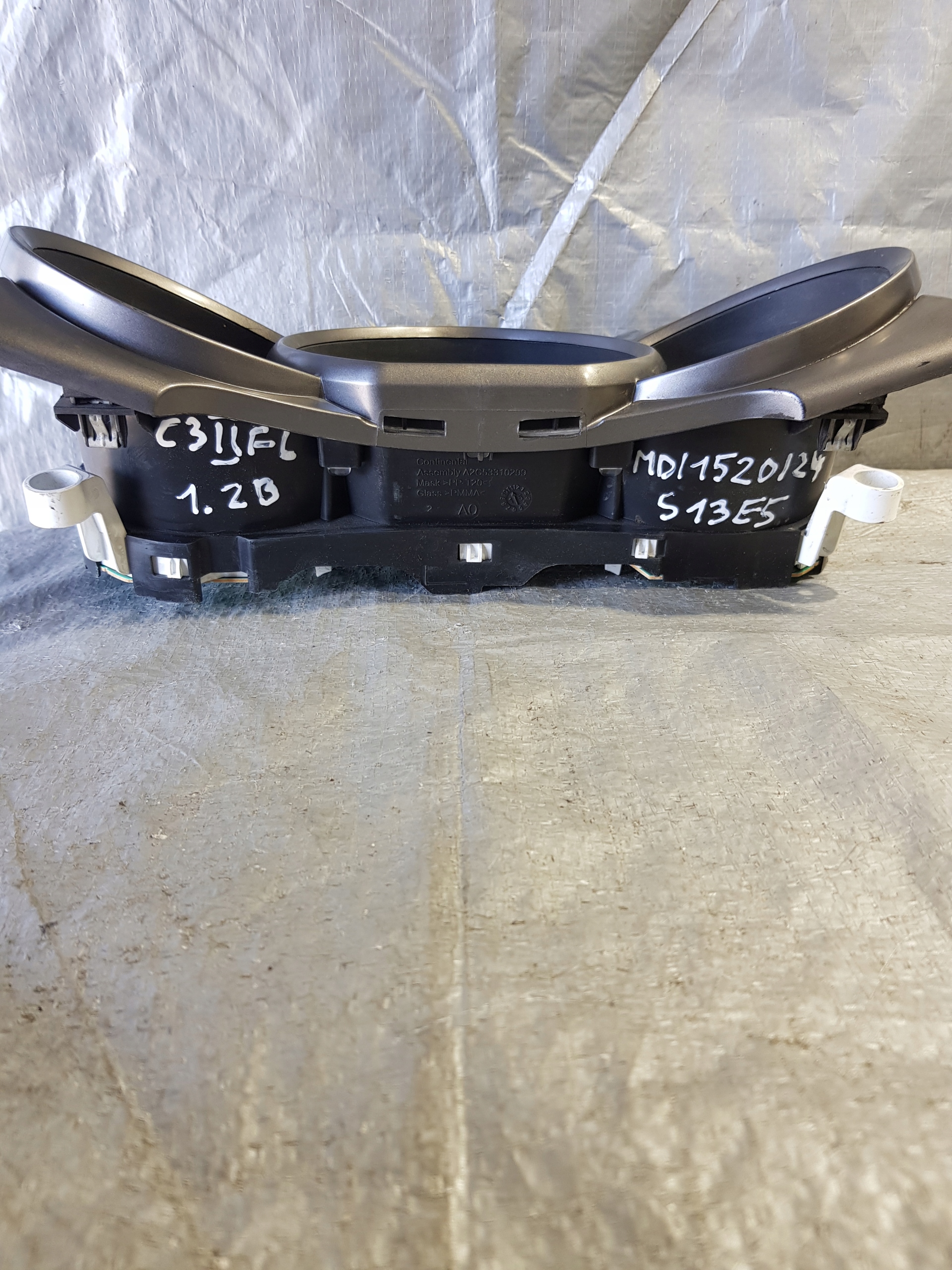 CITROEN C3 II 1,2 VTI dials 98041179XT