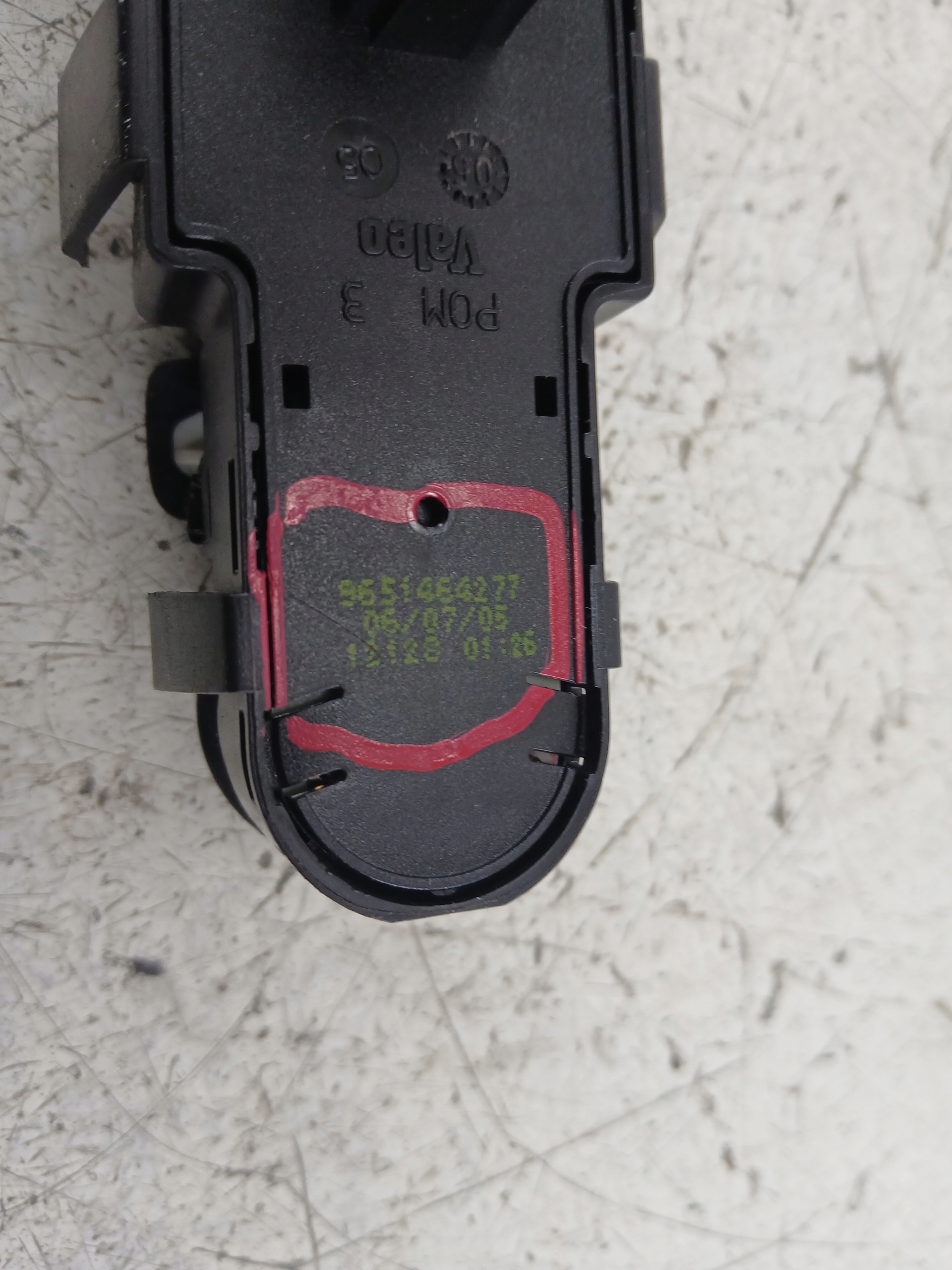 CITROEN C4 a PANEL okna levý předek 9651464277