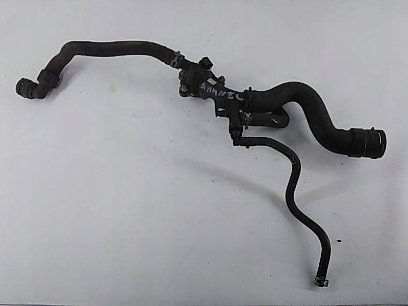 C142 OPEL MERIVA B 1.4 TURBO OBUDOWA TERMOSTATU