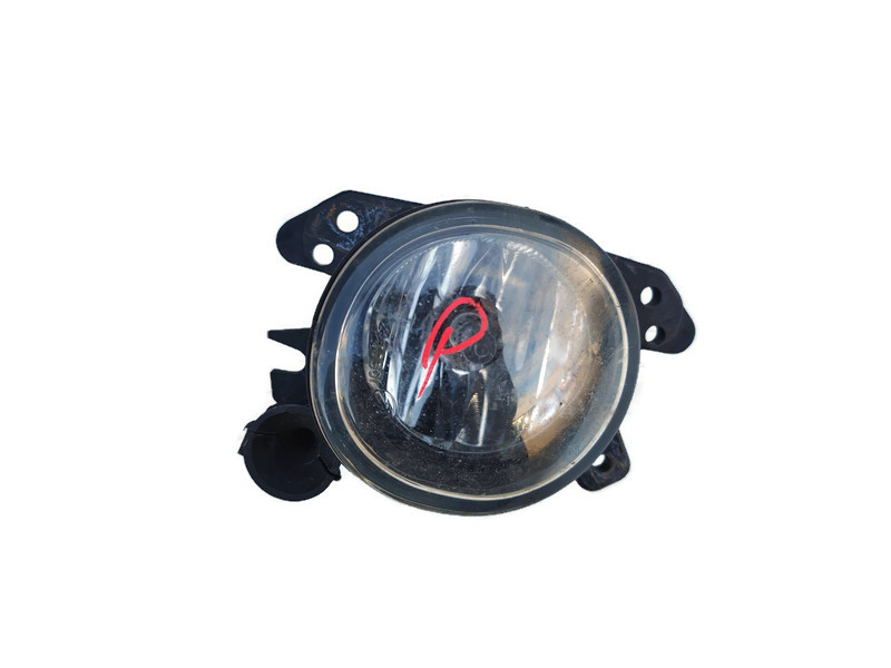 MERCEDES W204 2.2 CDI 08r- HALOGEN PRAWY