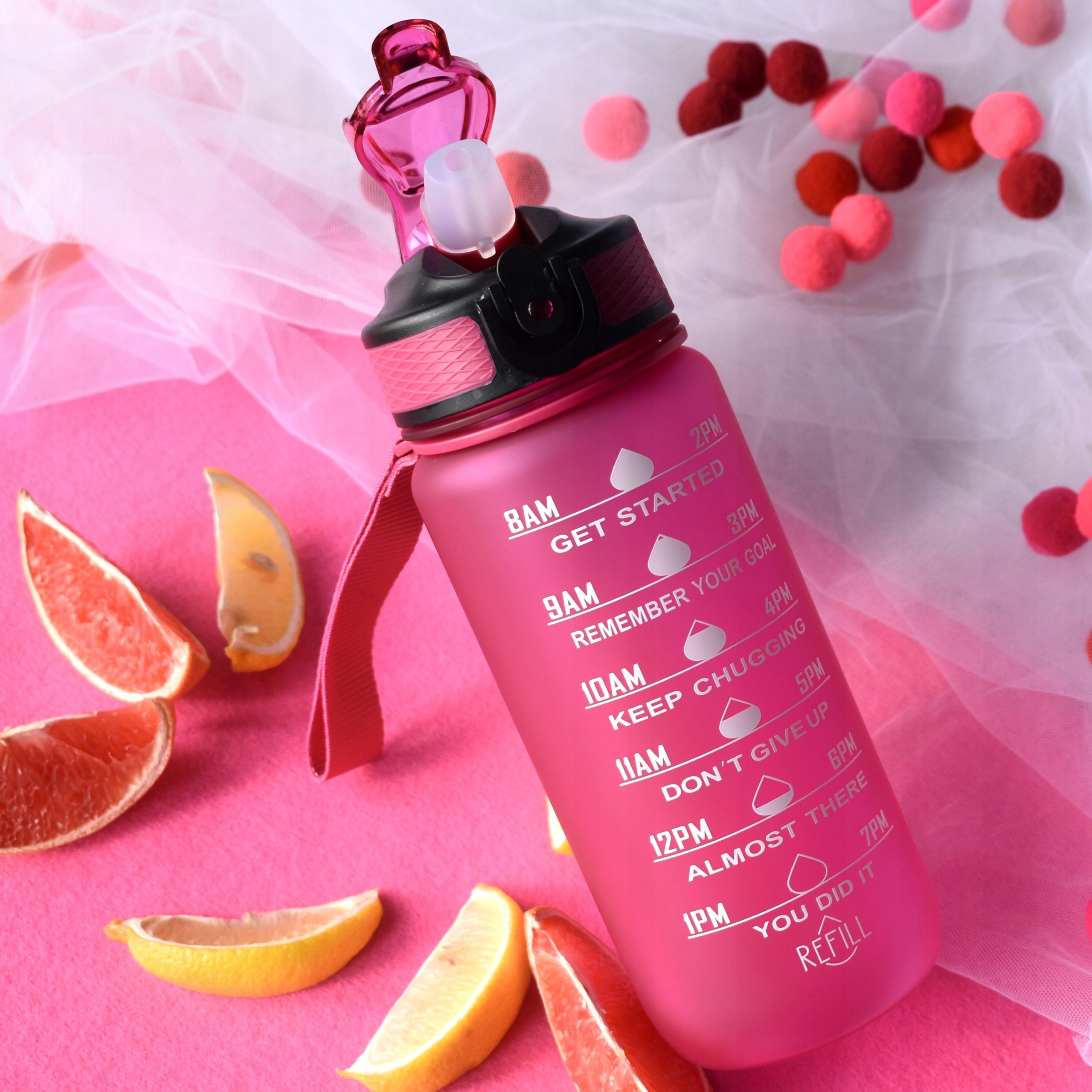 Butelka na wodę motywacyjna ze słomką 700ml Różowa Kolor odcienie różowego