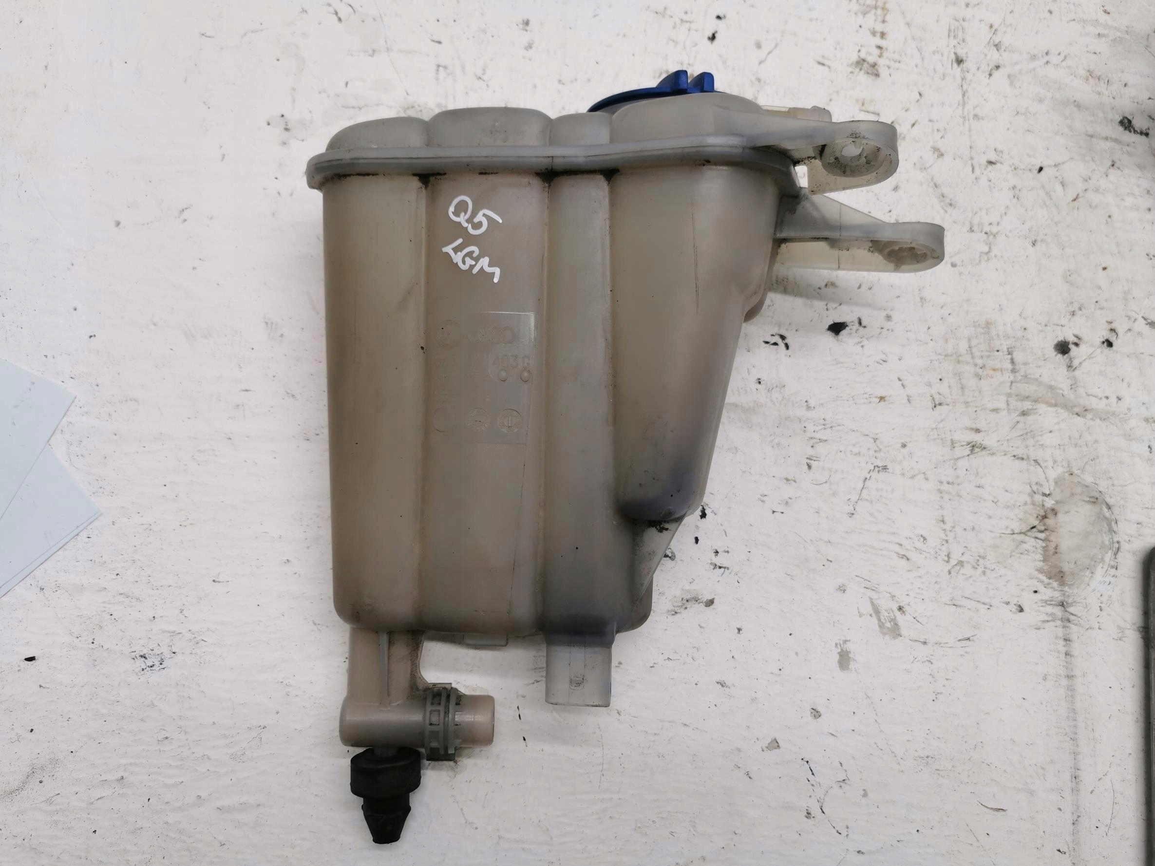 Scheibenwaschbehälter AUDI Q5 8R 8K0121403C 2.0 TDI