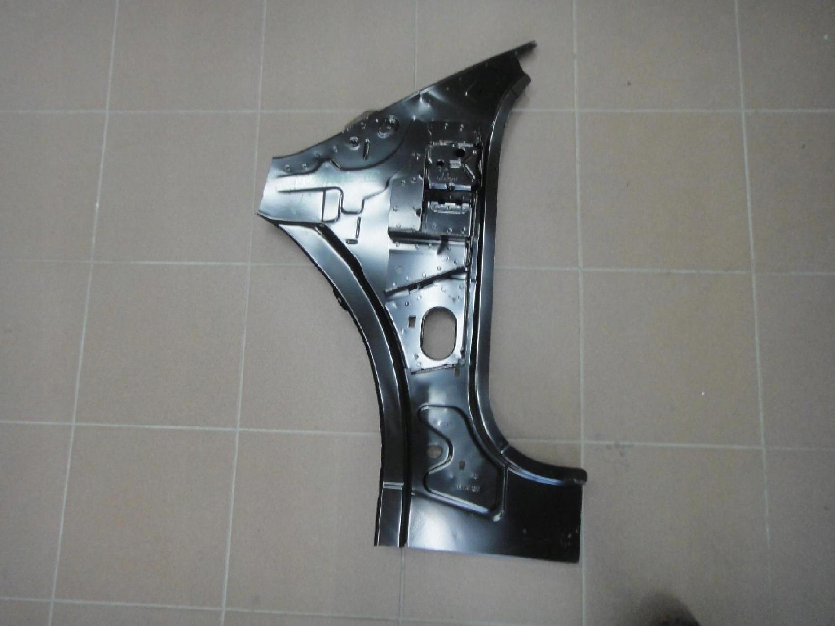 764613078R - ОБШИВКА ЛЕВА MEGANE III 08-