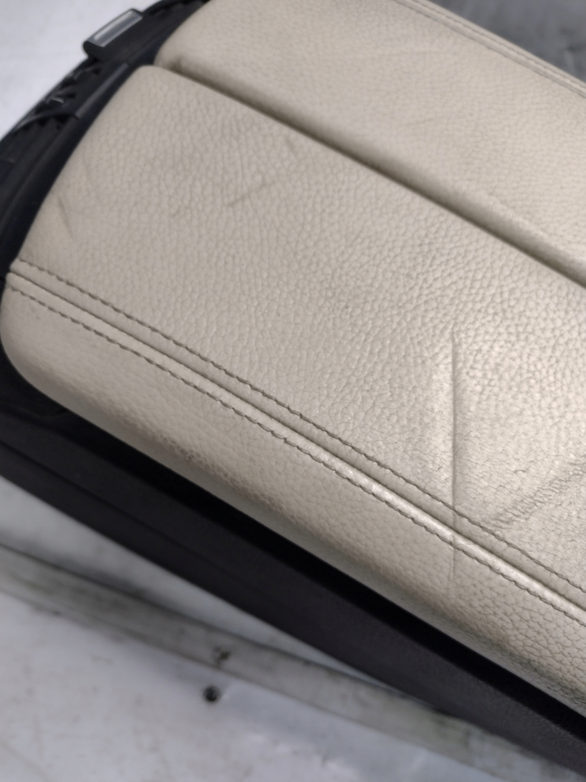 Tunel central armrest BMW F11 UK