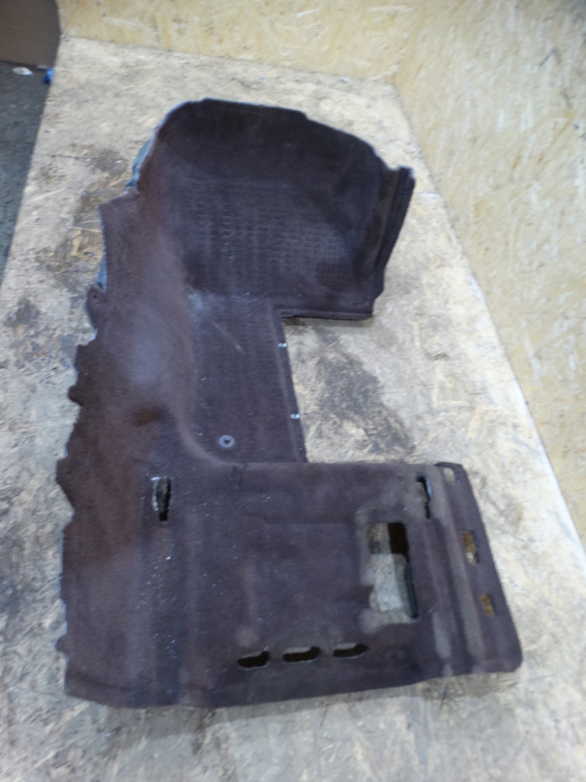 carpet front right PORSCHE CAYENNE 9Y 1