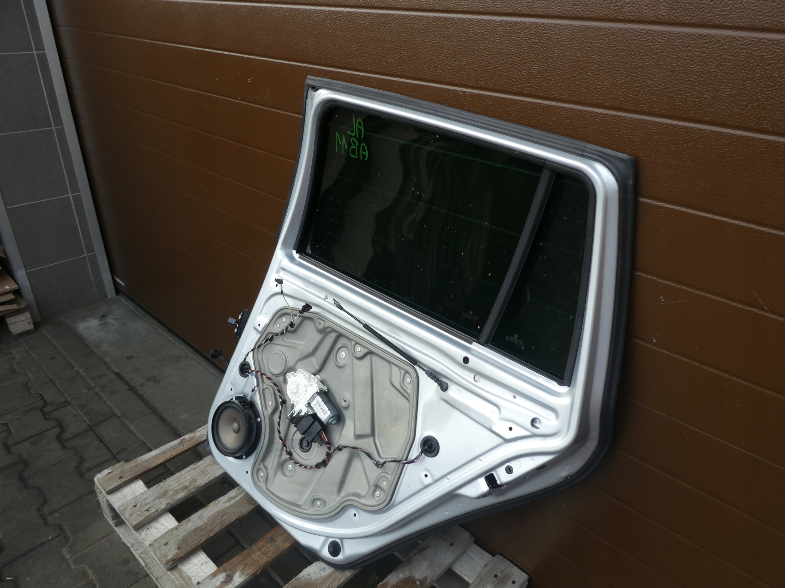 door right rear part SKODA OCTAVIA II complete