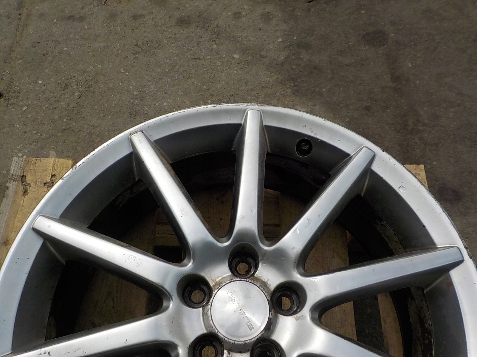 SUBARU LEGACY IV FORESTER II disk hliníkový R18 5x100