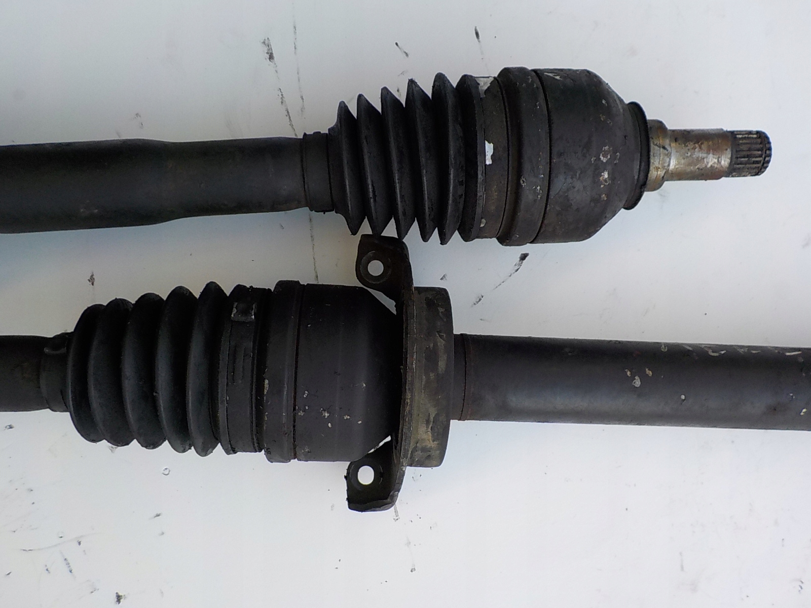 MERCEDES-BENZ class A (W169) semi-axis left 1.5 B