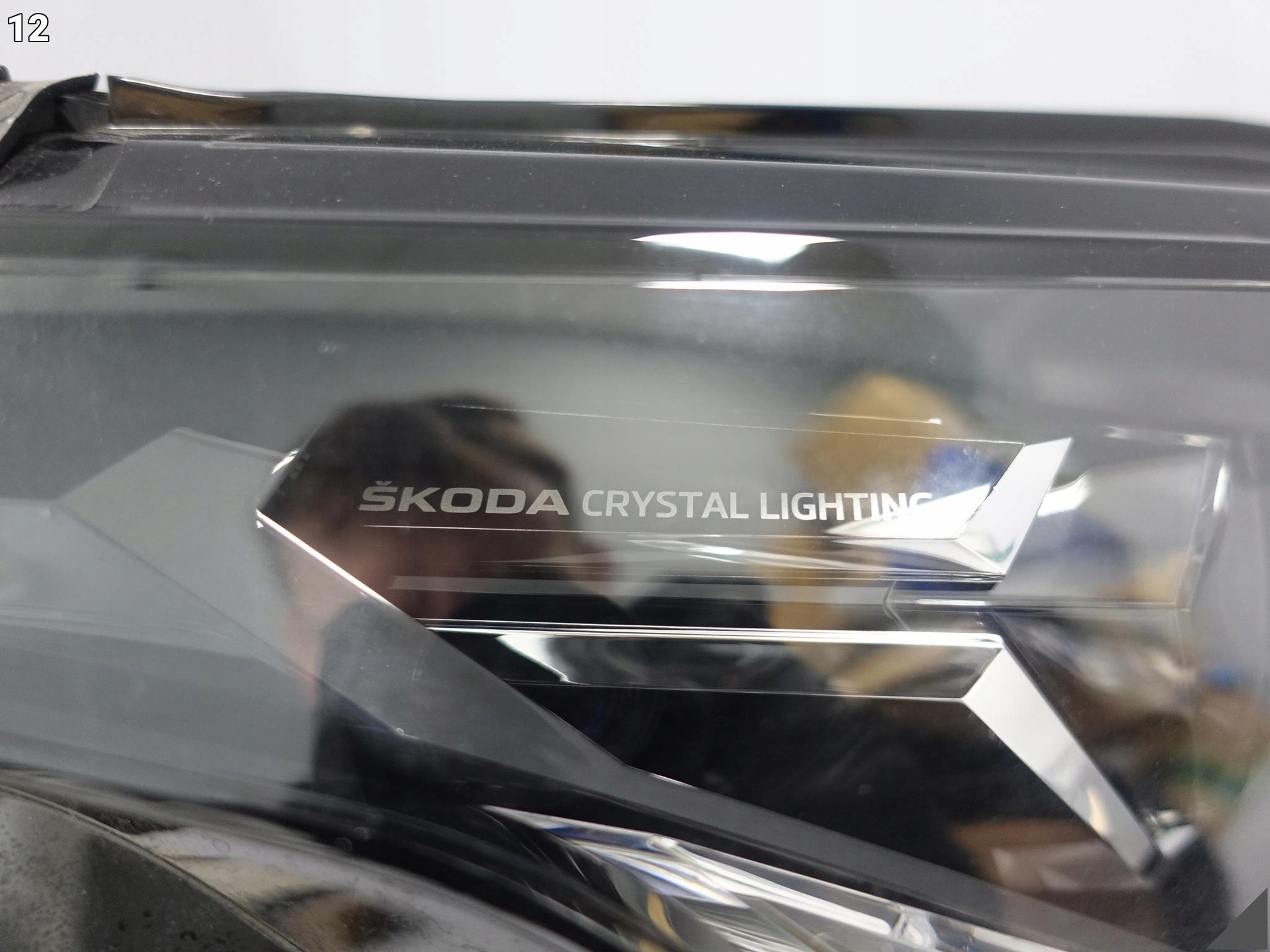 SKODA ENYAQ iV ELECTRIC 5LB 20- light FULL LED CRYSTAL LIGHTING right front