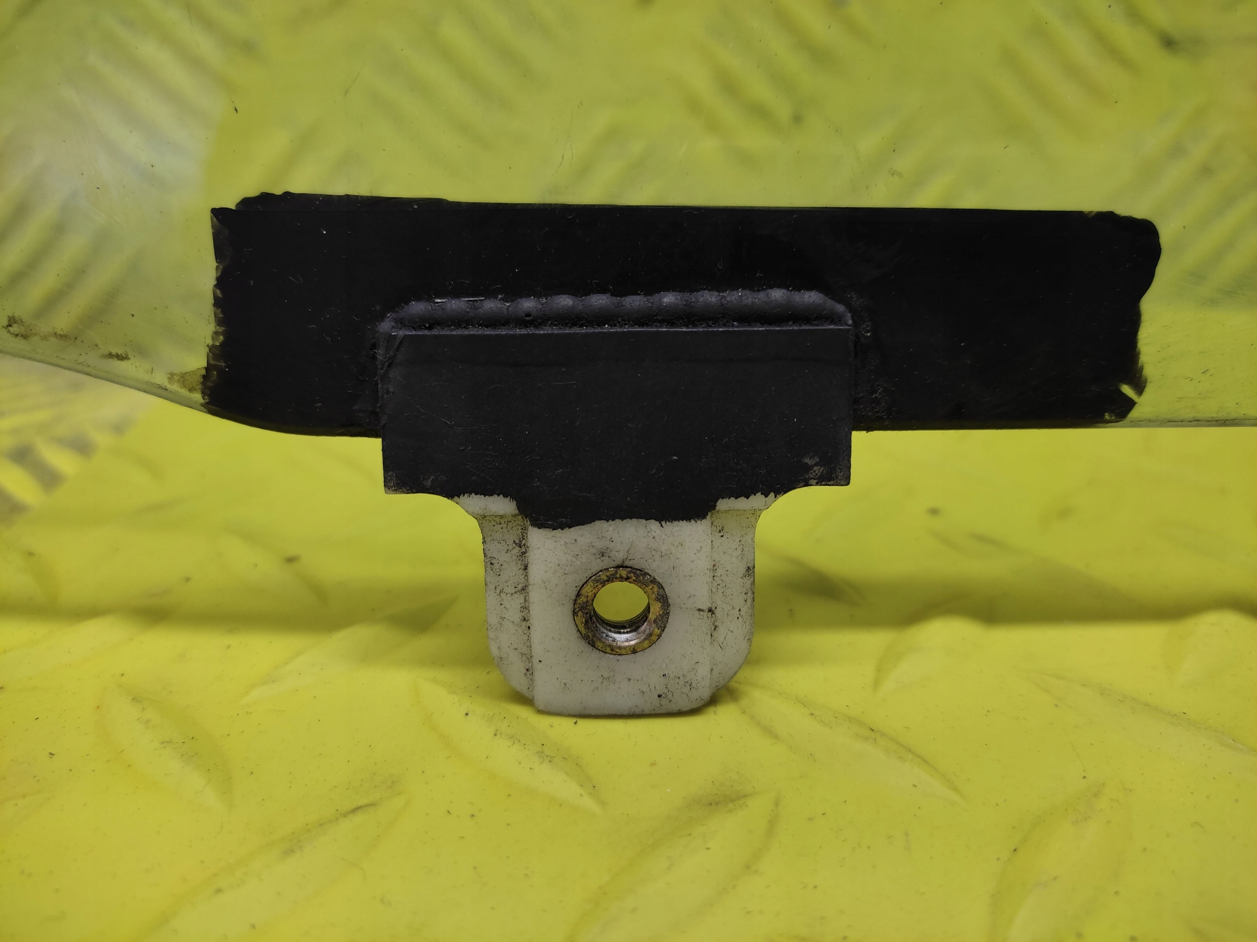DAIHATSU YRV window door right rear part