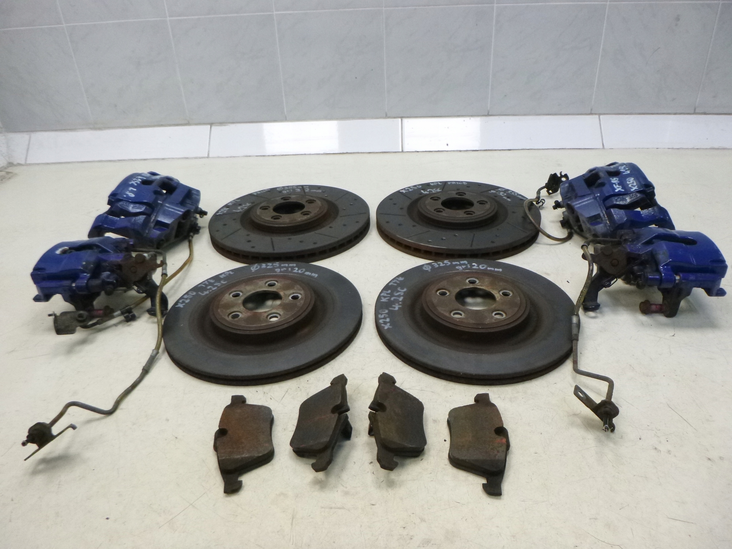JAGUAR XF 4.2 SC discs brake calipers plates