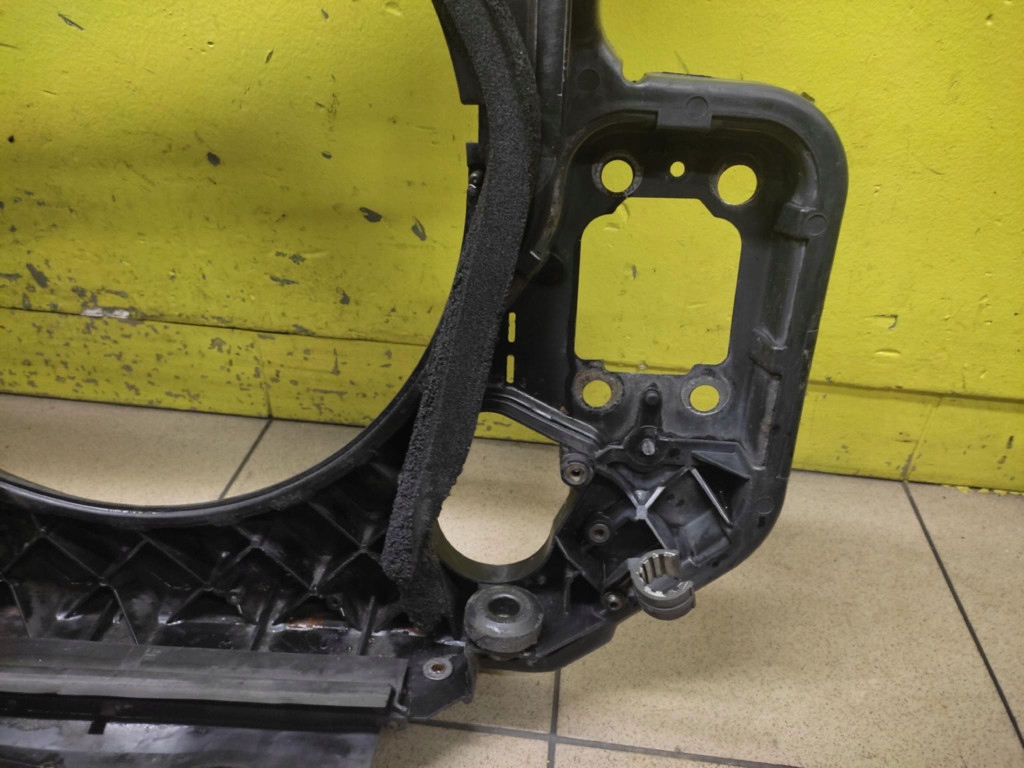 AUDI A6 C6 2.0 TDI support panel for radiators 1857769007