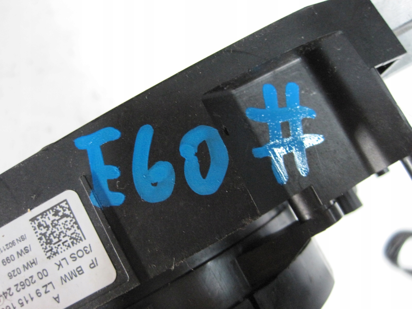 ring below steering wheel, BMW 5 E60 6976394