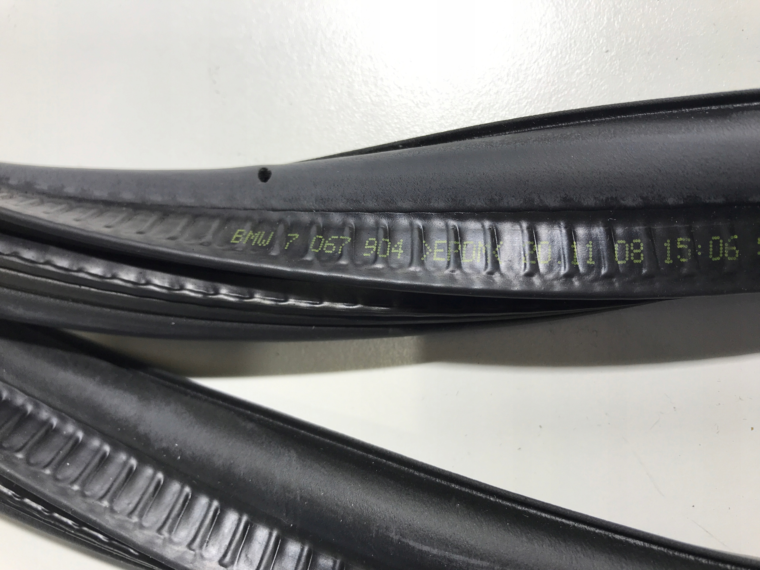 USZCZELKA KLAPY BAGAZNIKA BMW E46 COMPACT 7067904 Part number 7067904