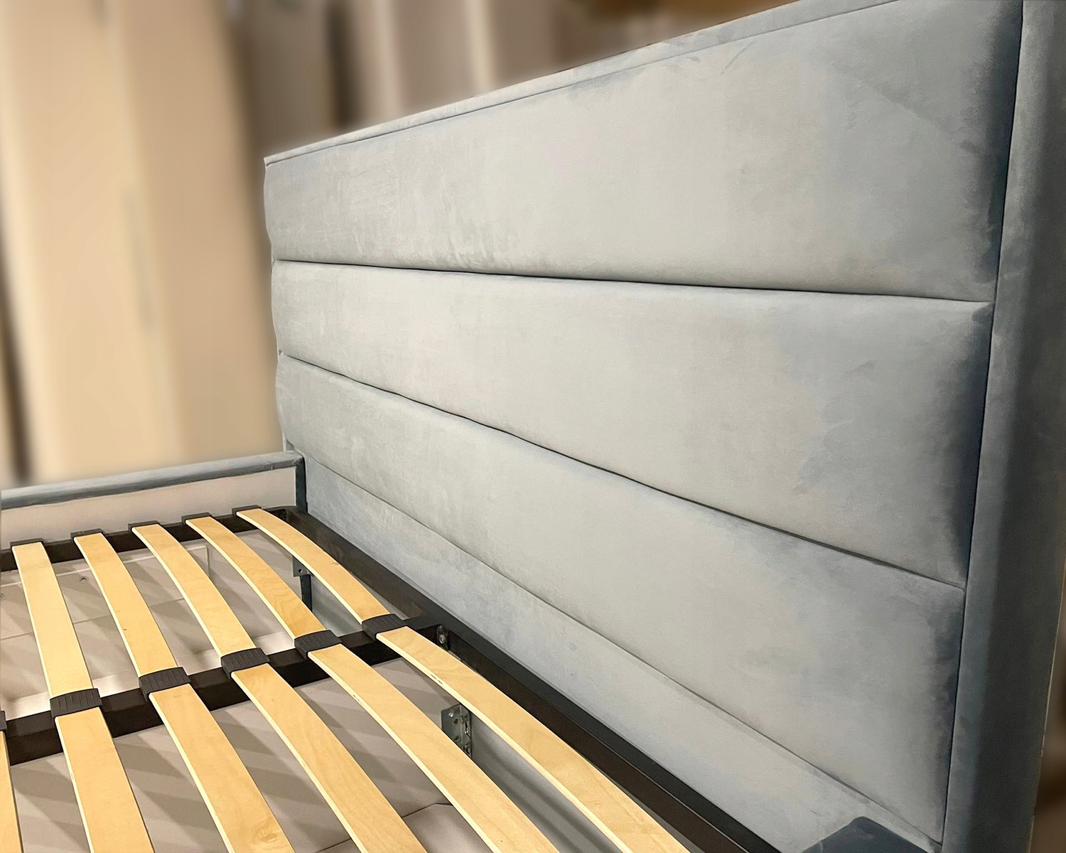 

Łóżko Tapicerowane Piękne 160x200 Stelaż Long