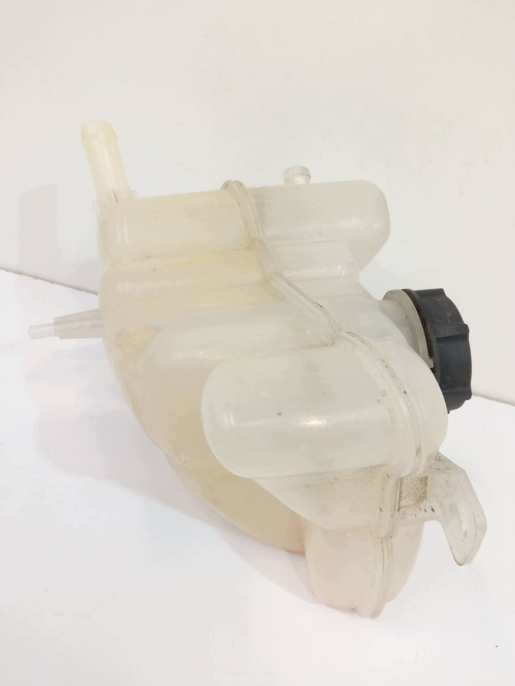 réservoir eau DG938A080B Ford Mondeo Mk5 (2014-)