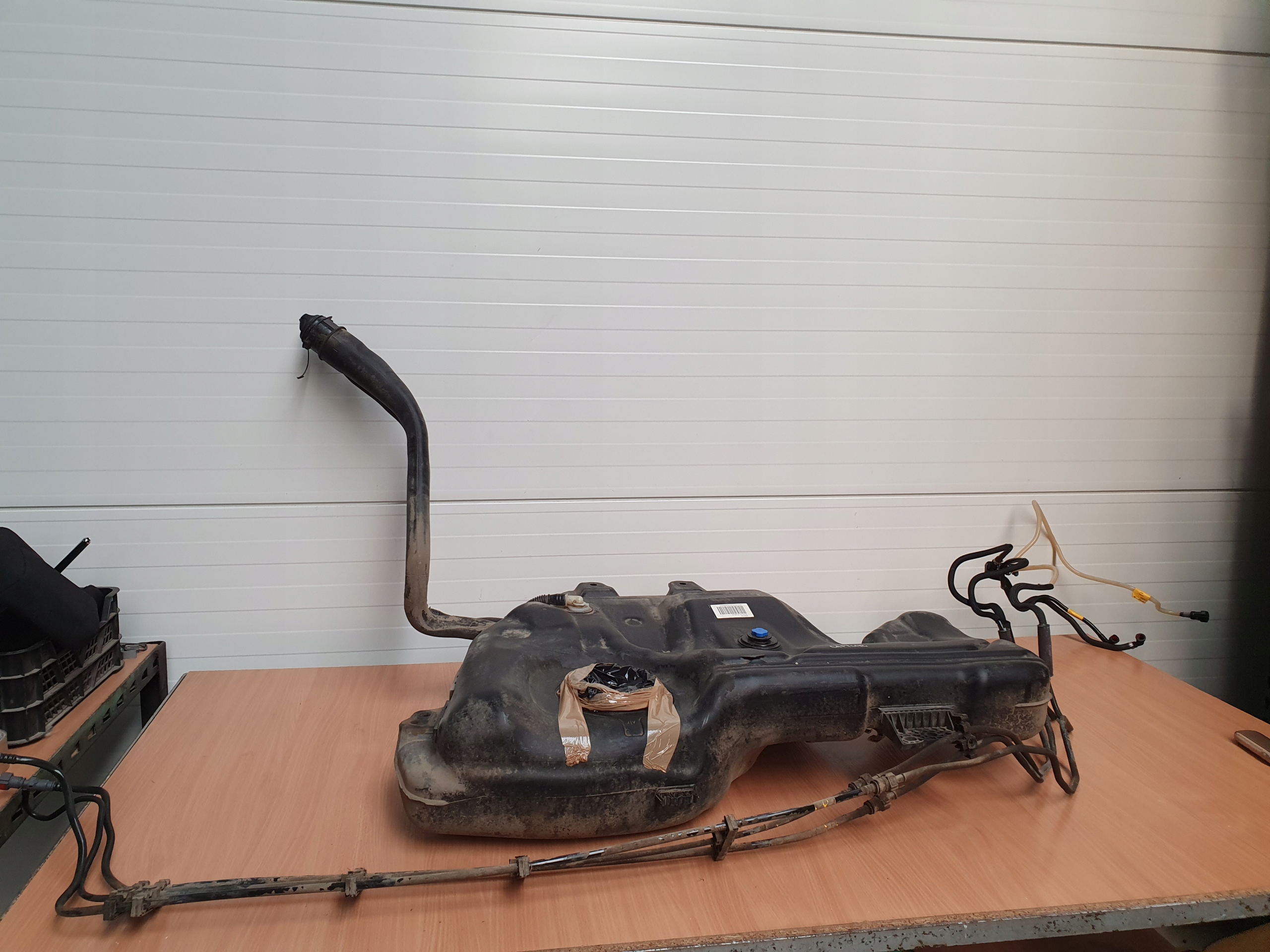 8201127628 - ТОПЛИВНЫЙ БАК BAK CAPTUR 1.5 DCI 172020833R