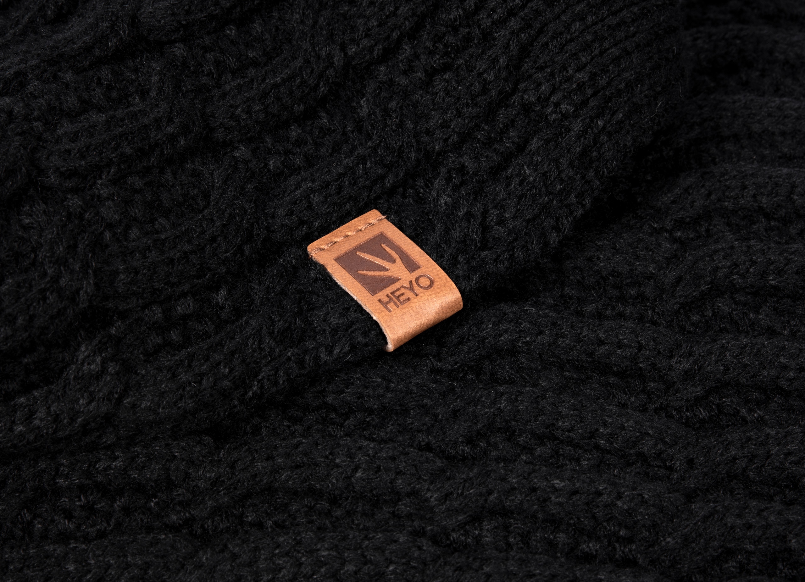 CZAPKA DAMSKA ZIMOWA Z POMPONEM KOMIN RĘKAWICZKI Płeć kobieta