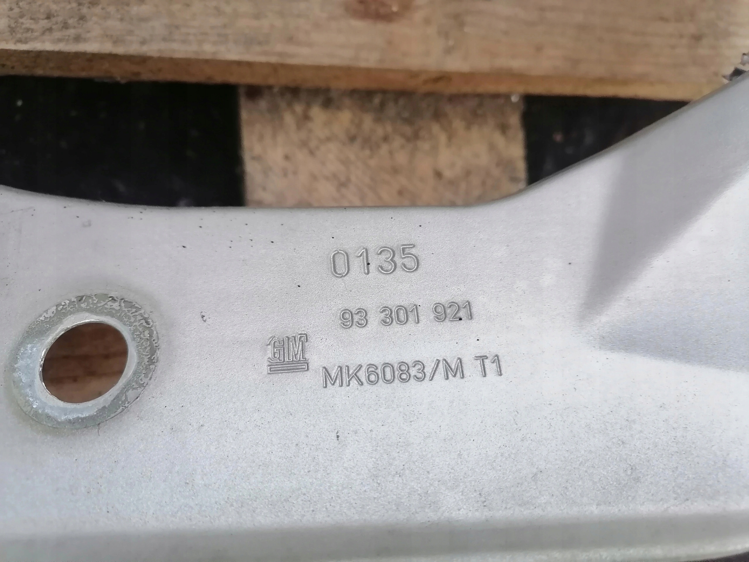 MERIVA A headlight trim right or left pillar colours