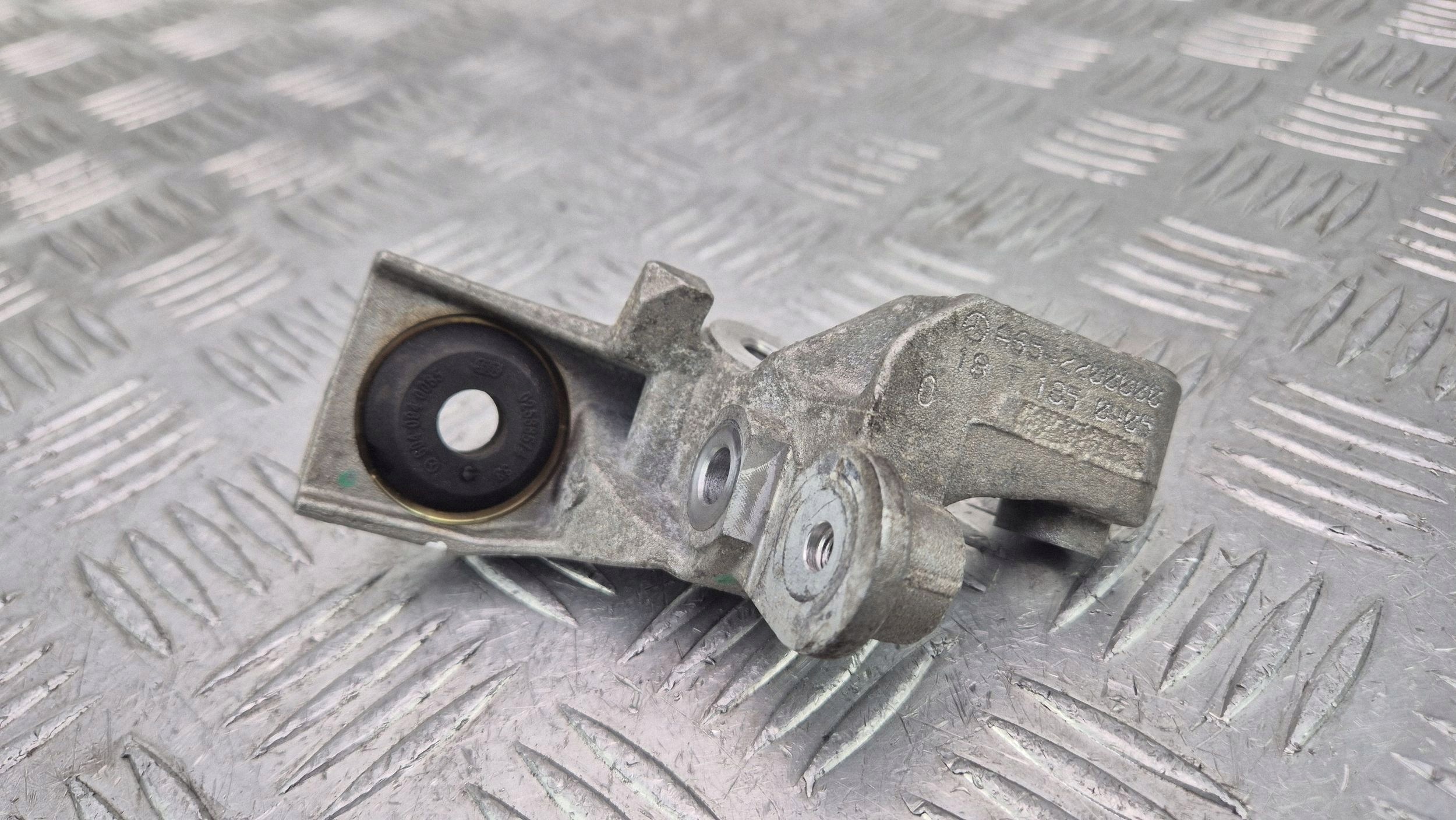 holder engine mount MERCEDES GLC 220d C253 A6542200000 654.920