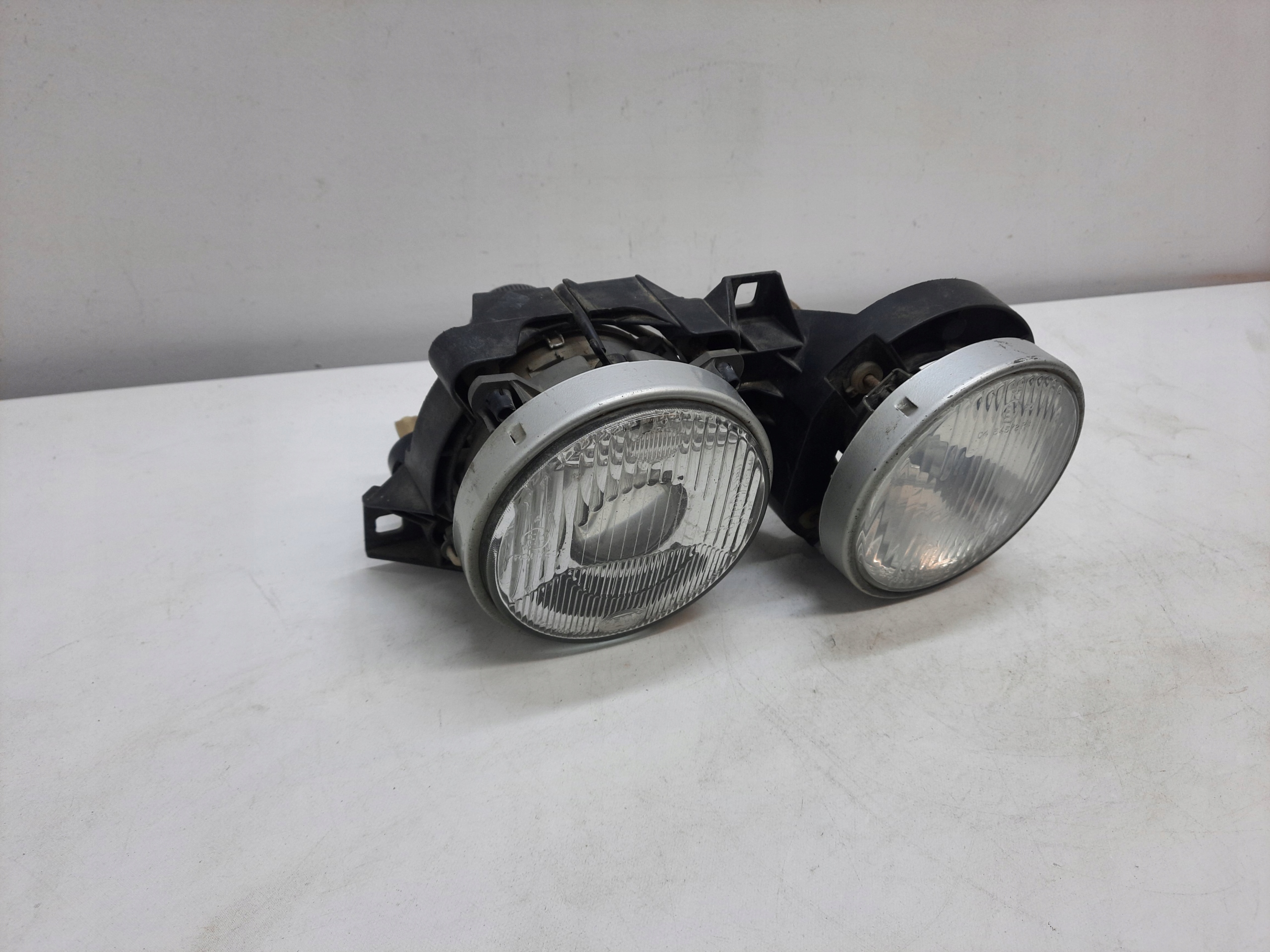 BMW 3 III E30 LIFT HELLA light REFLEKTOR right front original EUROPA