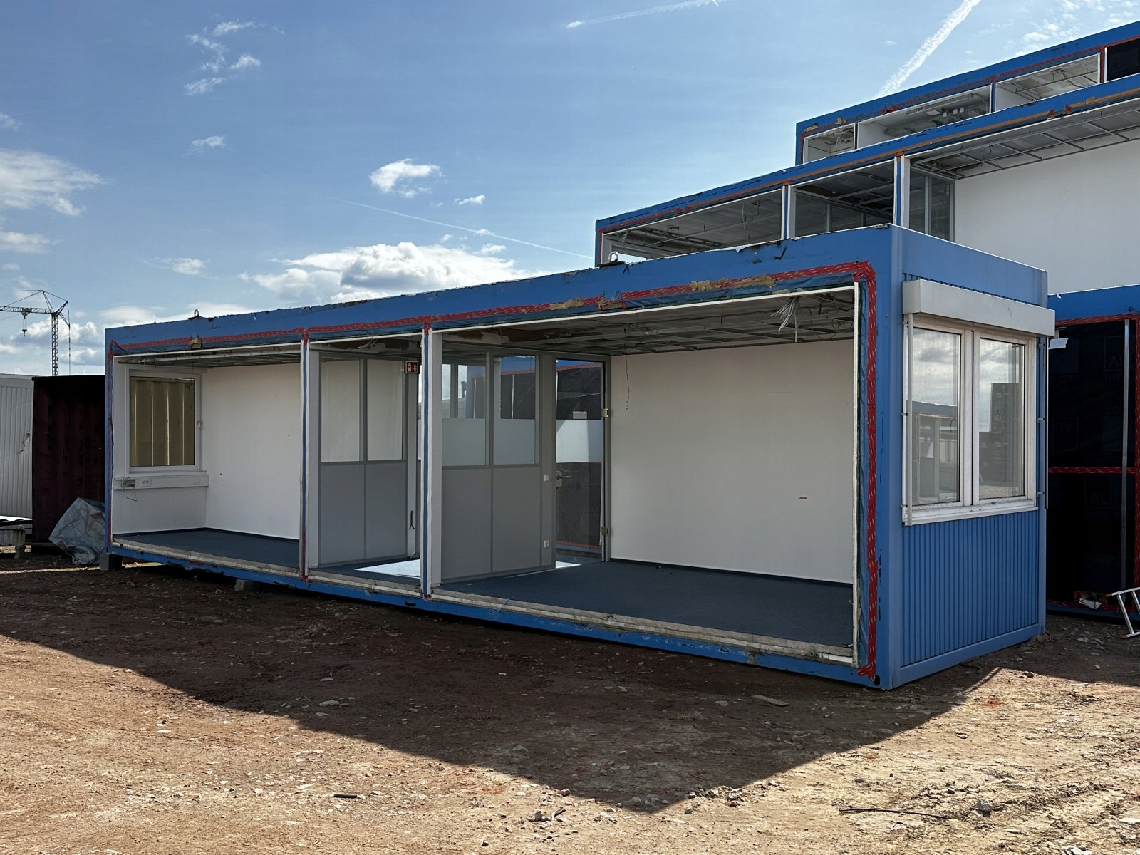 KONTENER BIUROWY SOCJALNY MIESZKALNY RZESTRONNE POKOJE + KORYTARZ - 37 m2 Wysokość 2.9 m