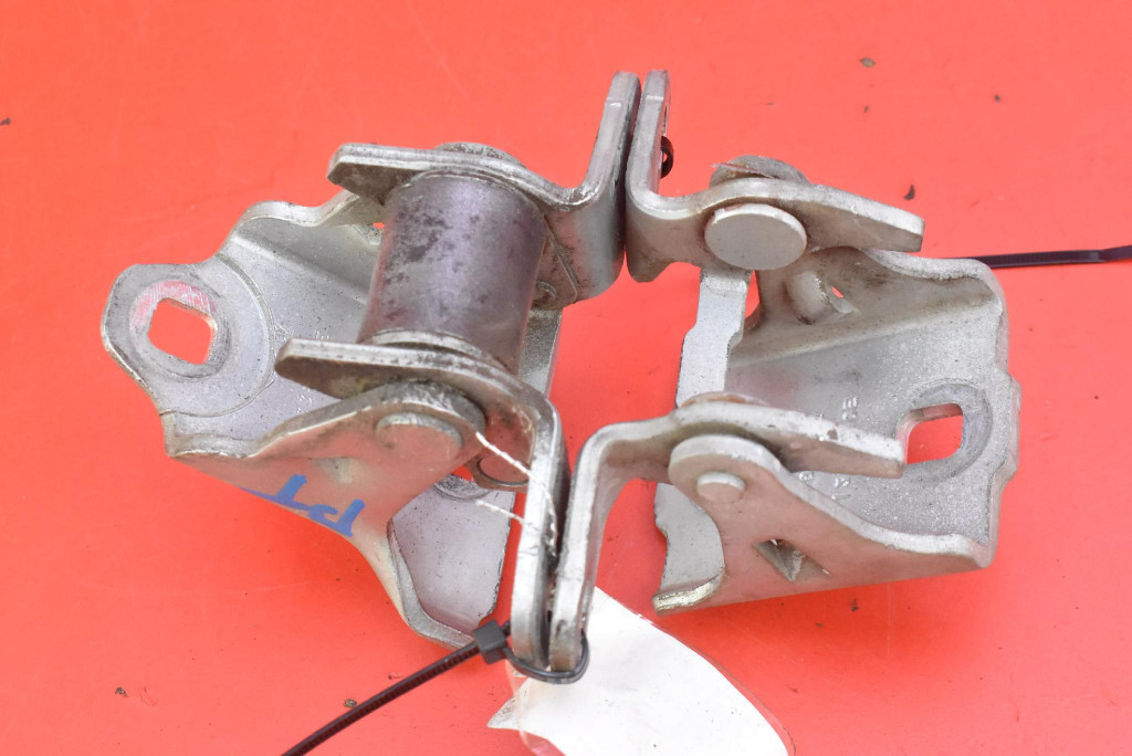 hinge hinges door right front OPEL MERIVA B 10-14