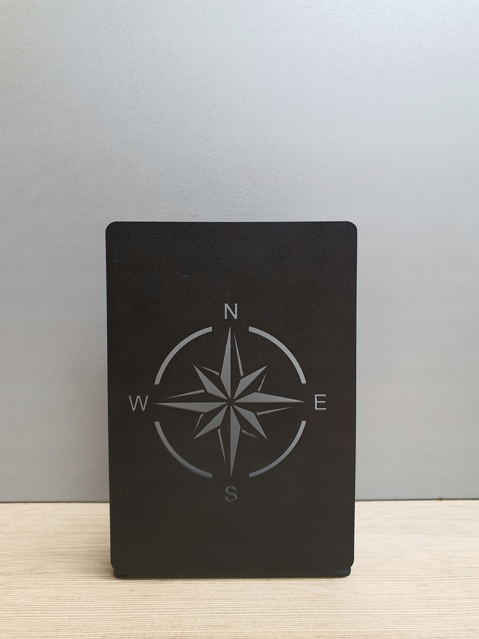 PODPÓRKA do książek RÓŻA WIATRÓW 110x160 Stan opakowania oryginalne