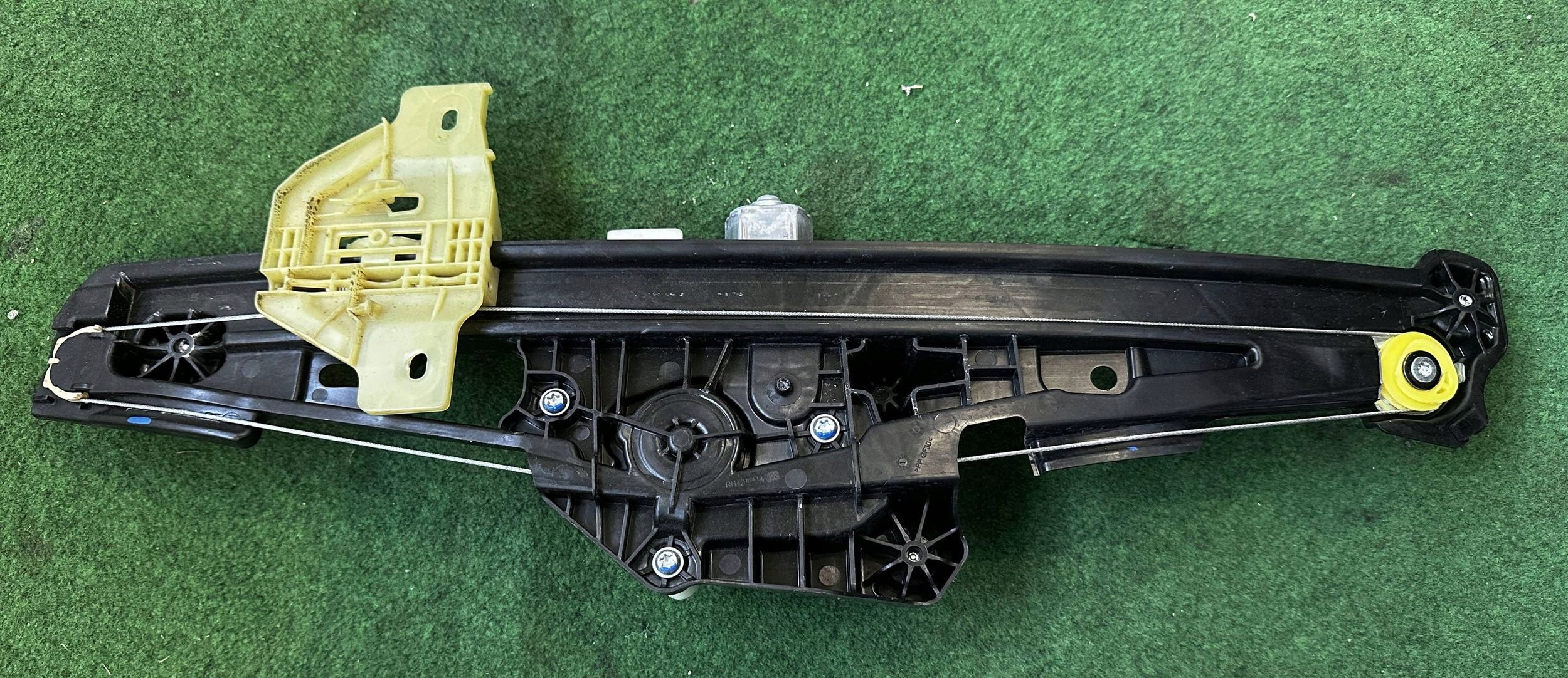 window regulator mechanism right front RENAULT CAPTUR II 807203293R