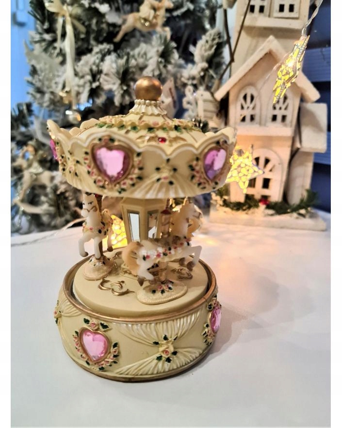 OZDOBA KARUZELA Z POZYTYWKĄ I KONIAMI KUCYKAMI model II Kod producenta 116250