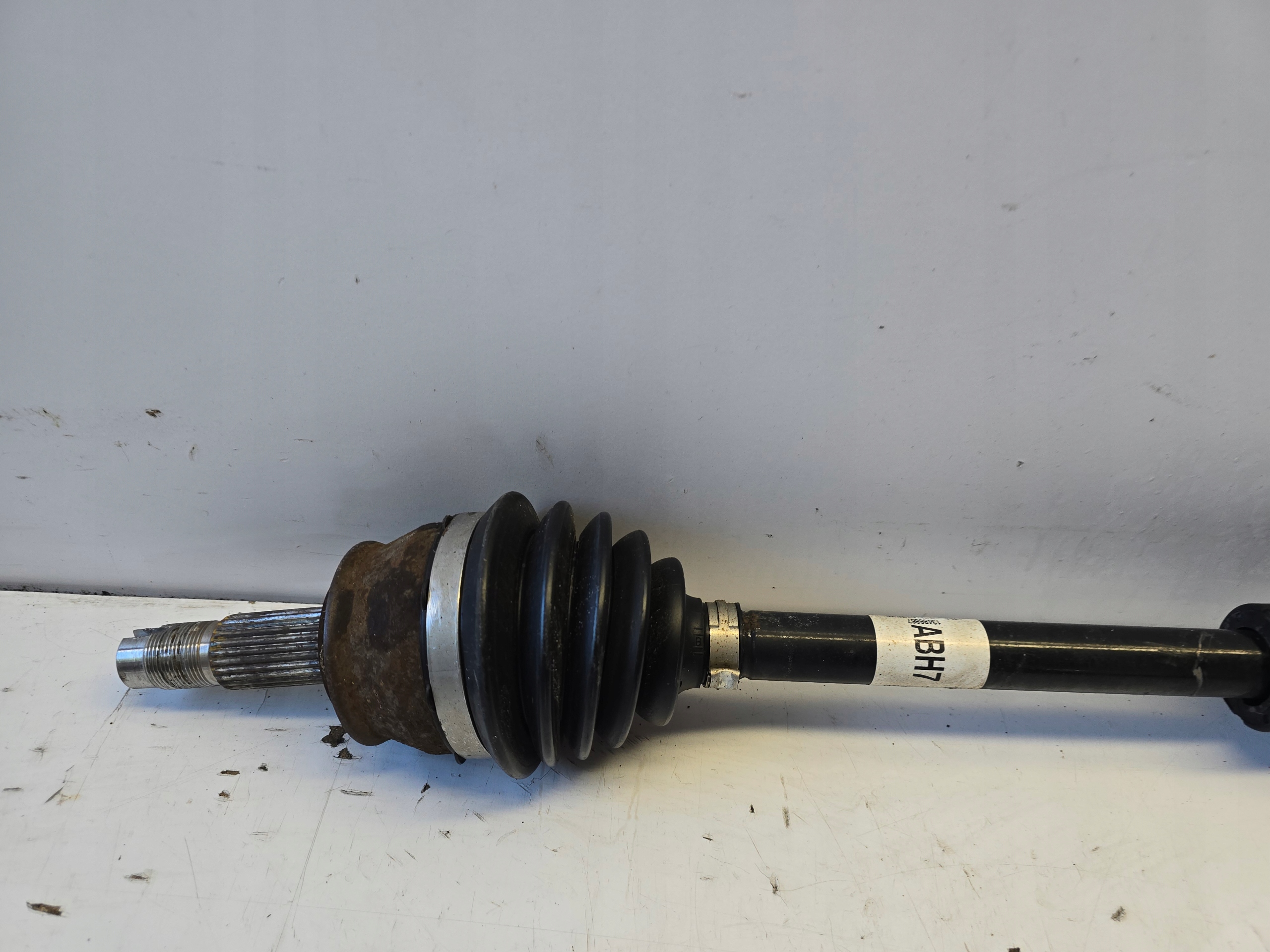 OPEL CORSA E semi-axis right long 13486867 ABH7 1.3 CDTI
