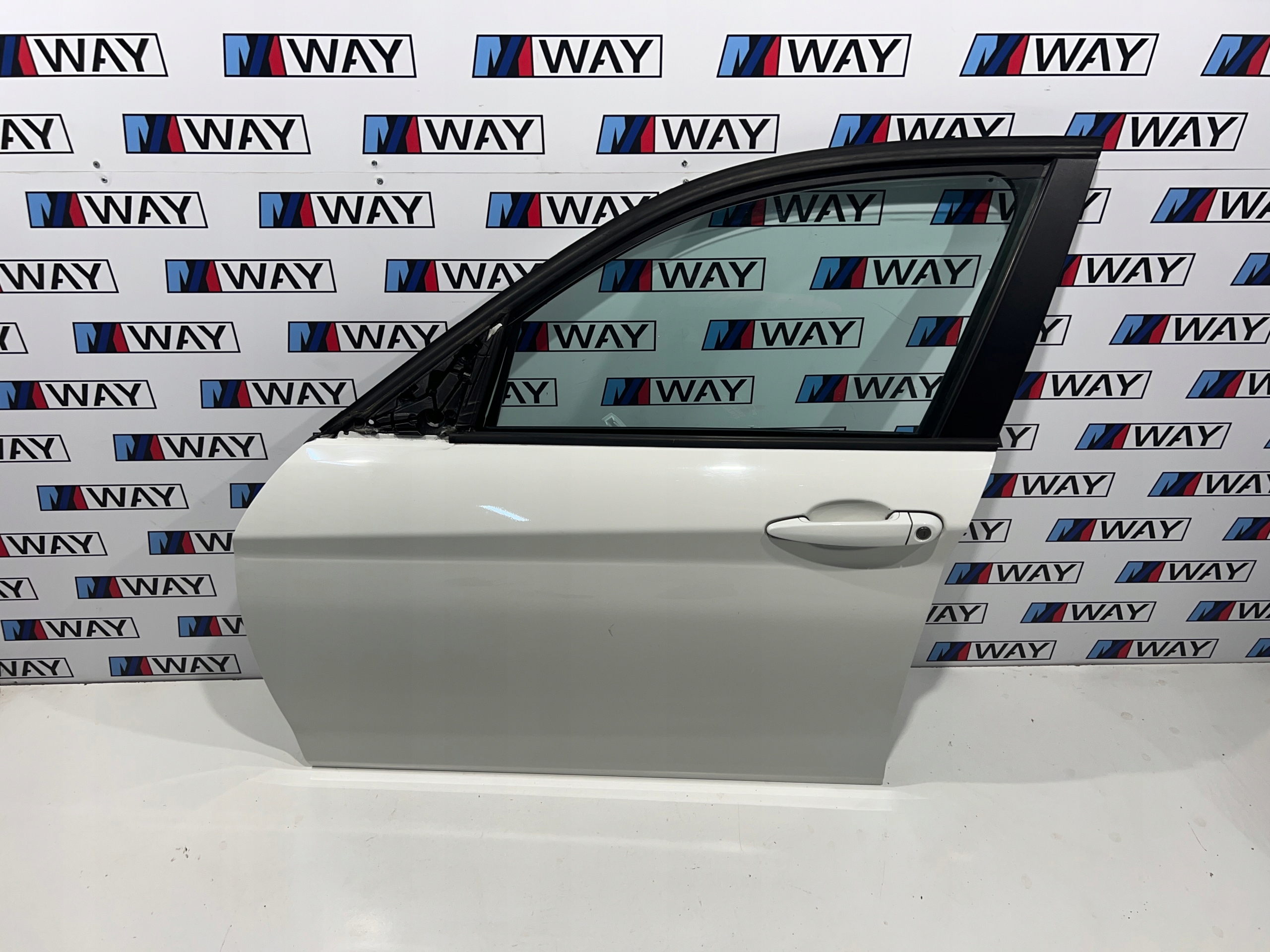 BMW F20 door left front front left A300 ALPINWEISS complete