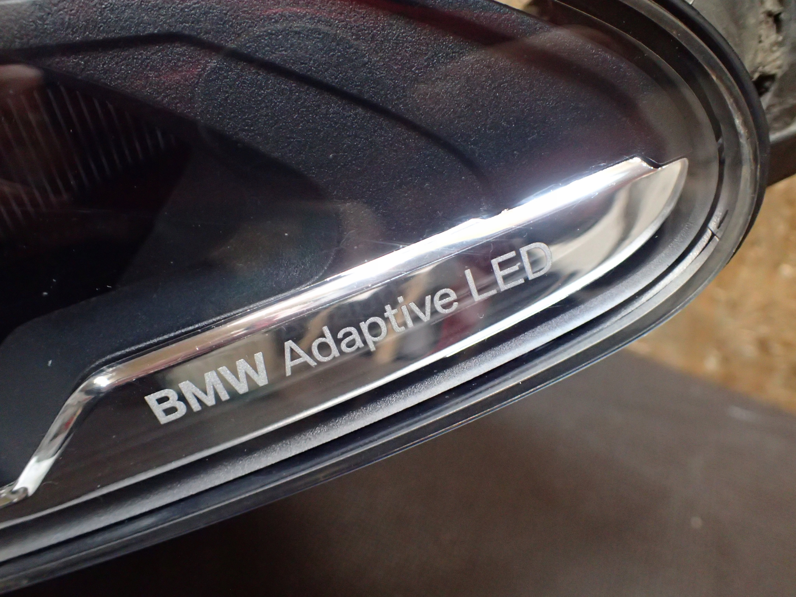 LAMPA PRZÓD LEWA BMW 5 V F10 F11 LIFT ADAPTIVE LED Strona zabudowy lewa