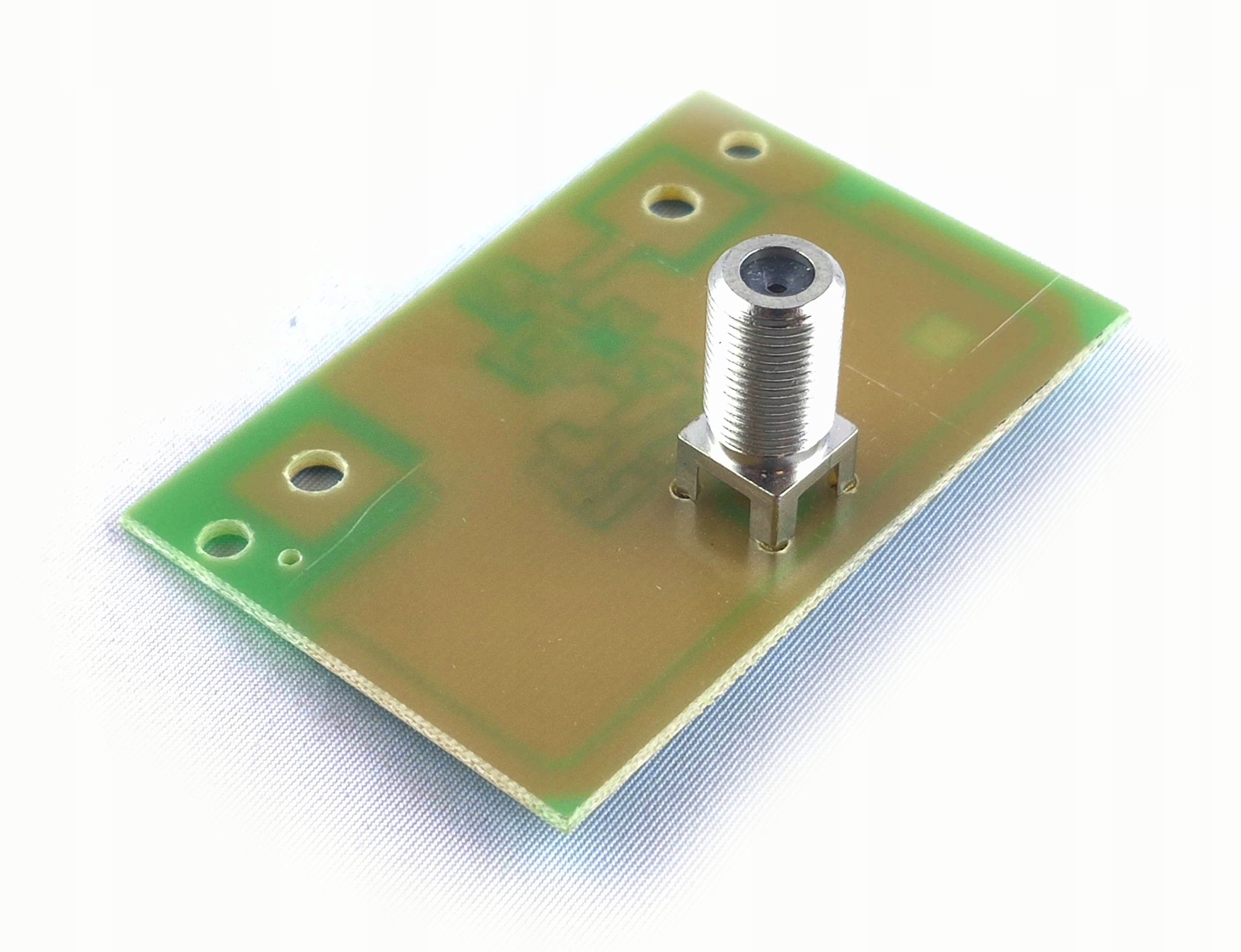 Усилитель Lexton AX-W11