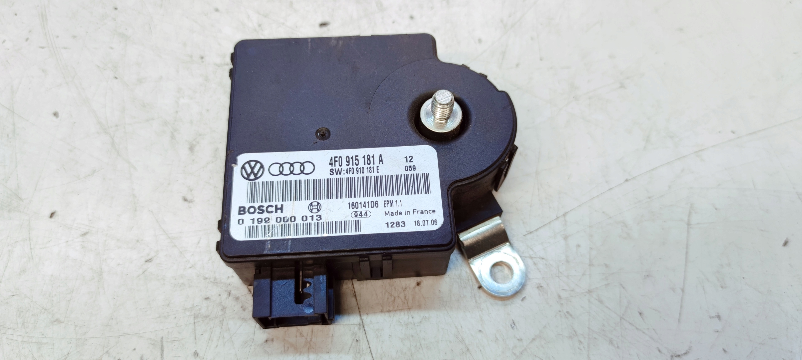 MODUŁ MOCY NAPIĘCIA AKUMULATORA AUDI A6 C6 4F0915181A