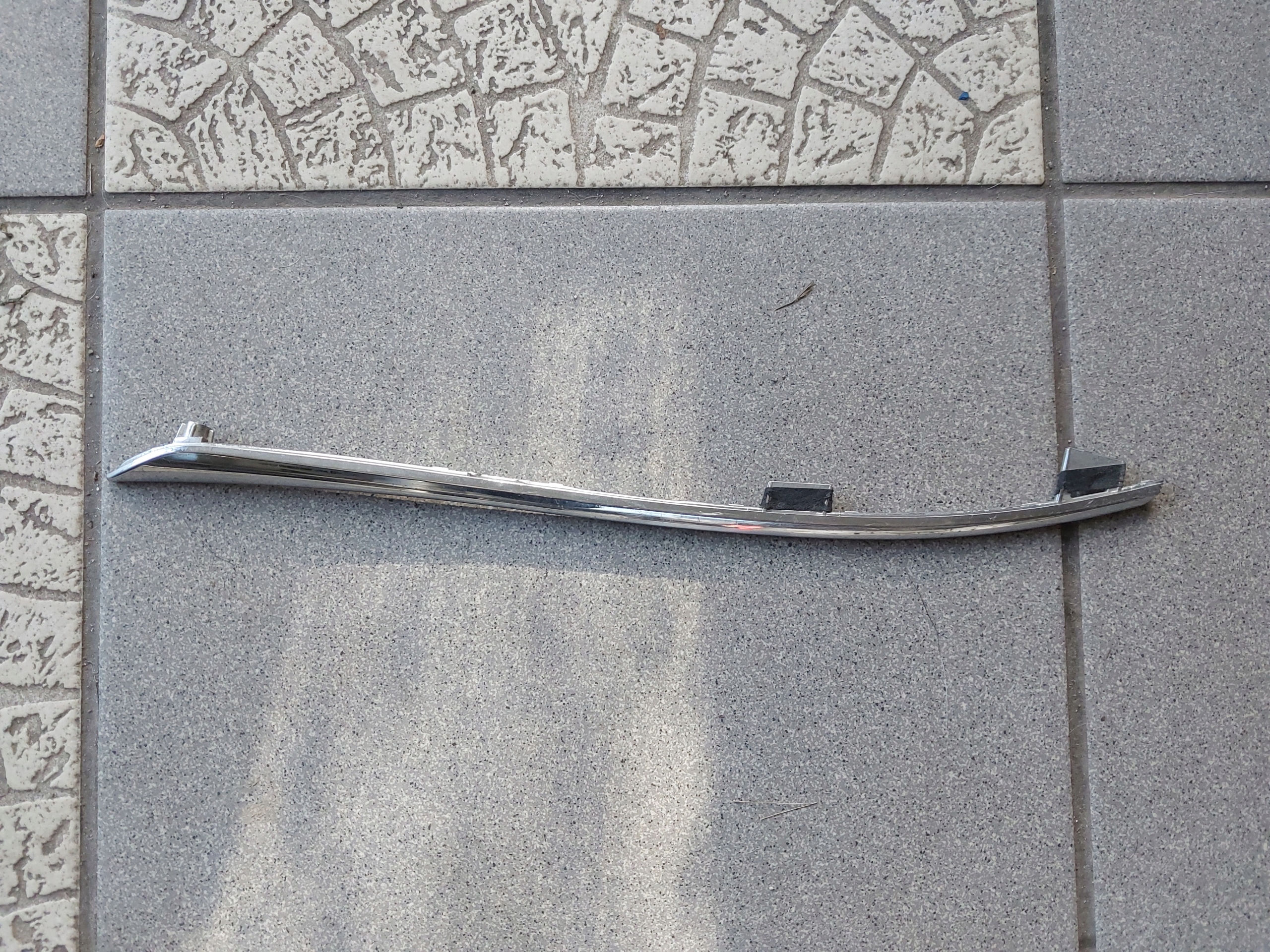 Toyota RAV4 RAV 4 Chrom rav4 LEWY NA GRILL 2010 2012