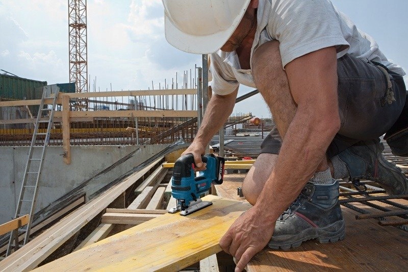 BOSCH GST18 WYRZYNARKA AKUMULATOROWA BODY Głębokość cięcia w drewnie 120 mm