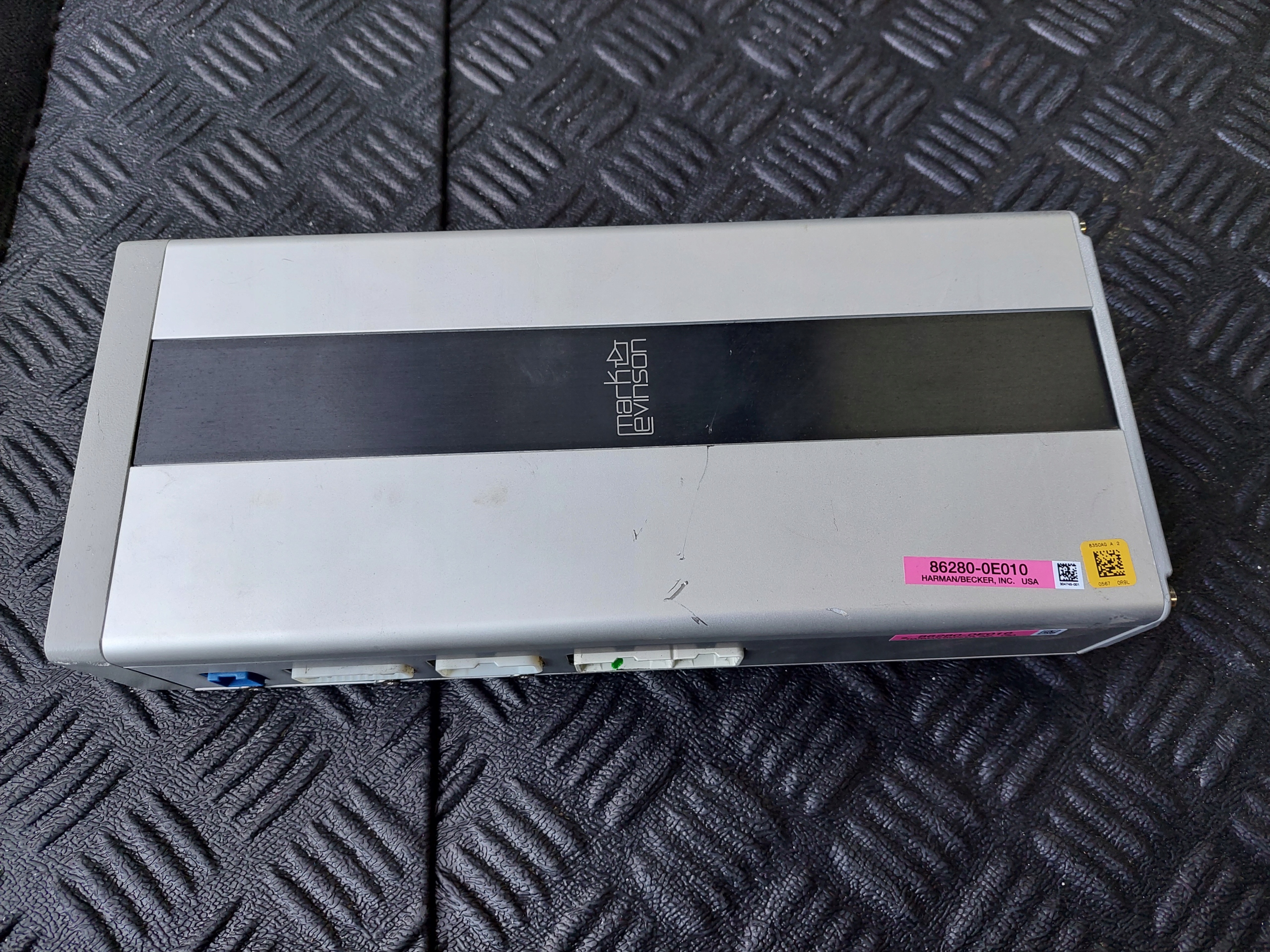 amplifier MARK LEVINSON 86280-0E010 LEXUS RX II RX300 RX400