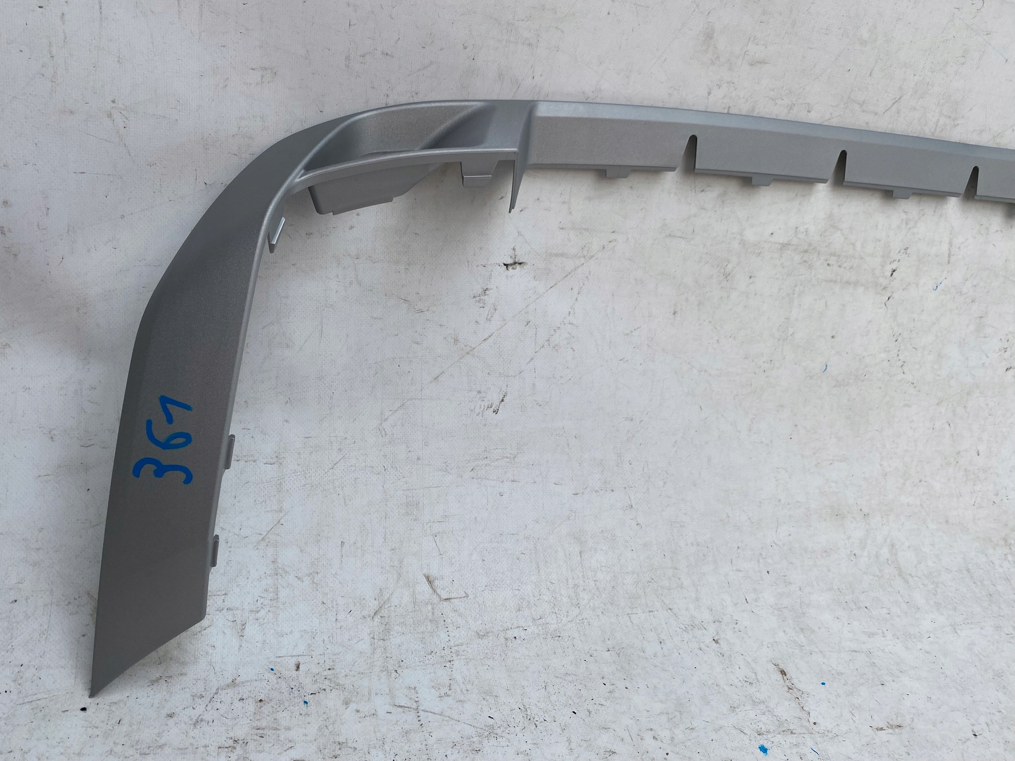 SEAT ATECA 16- SPOILER accessories of a bumper front 575806333