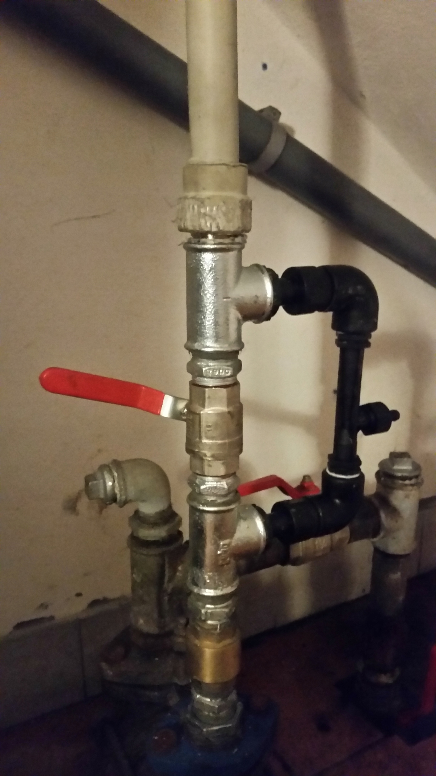 Napowietrzacz wody,aspirator 1/1/4, zwężka 1'' Kod producenta brak