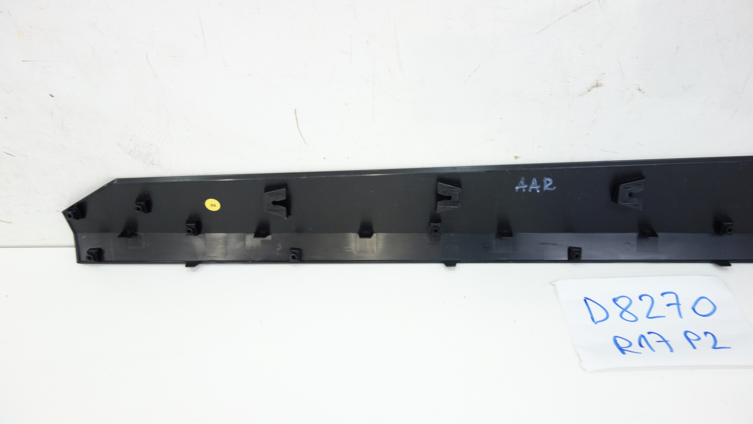 moulding door right front HYUNDAI KONA II EV 23- 87726-HF010