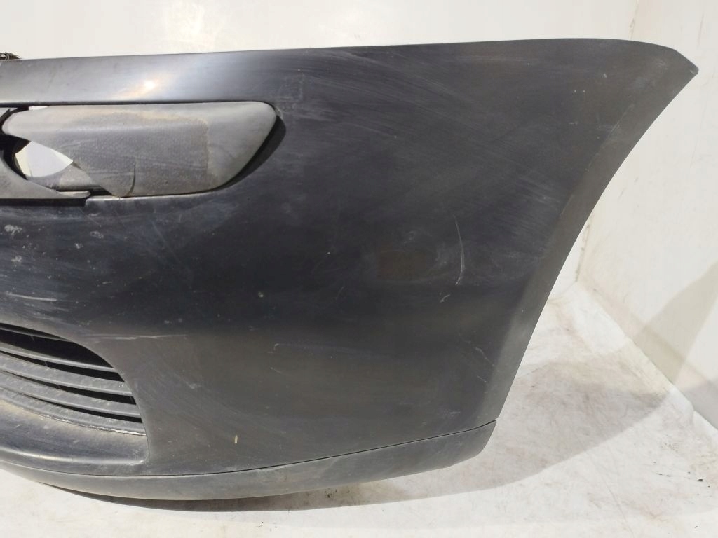 VW Golf V 5 nárazník předek přední